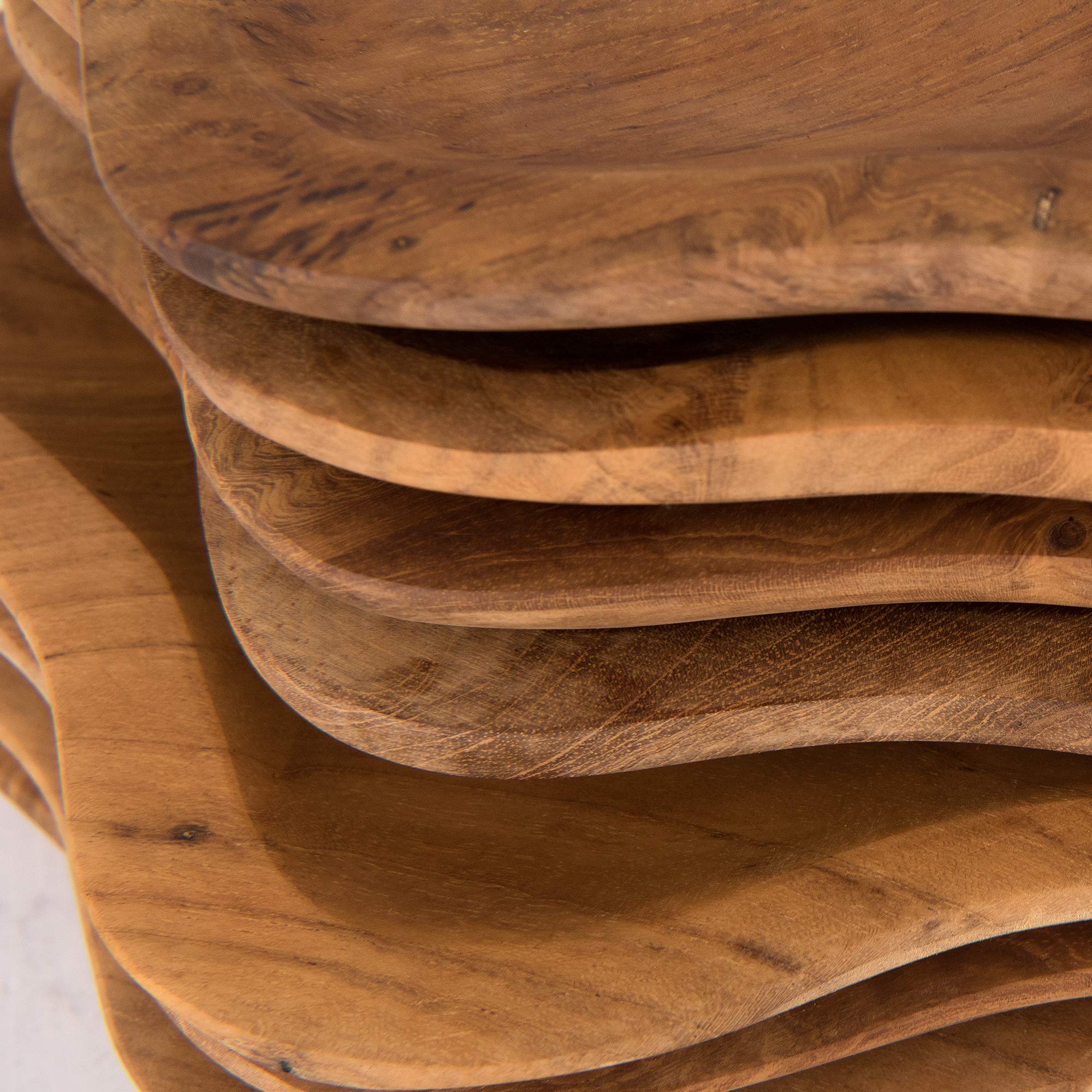 Premium Teak Wood Scallop-Edge Dinner Plates Set of 4 - Elegant Home Dining & Entertaining - Perfect for Restaurants, Weddings, and Special Occasions