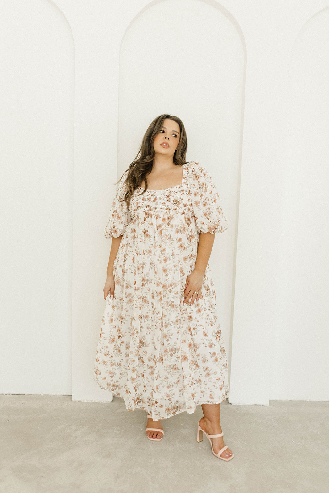 Harlow Maxi Dress in Ivory Floral - Bump Friendly Maternity Dress & Inclusive Sizing (S-3XL) | Perfect for Pregnancy, Beach Vacations & Summer Weddings