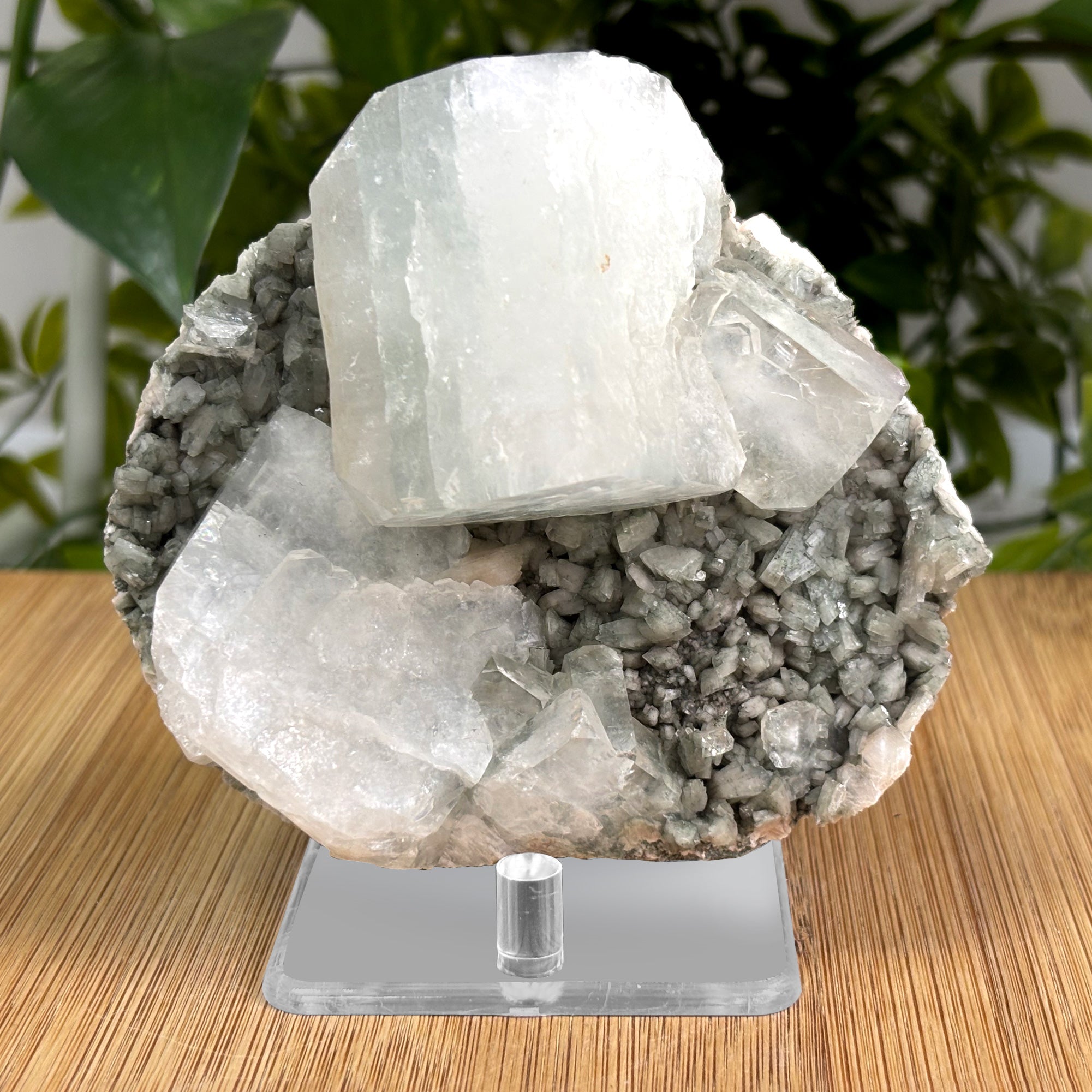Natural Apophyllite Stilbite & Heulandite Crystal Cluster - Rare Healing Stone for Energy Work, Chakra Balancing & Meditation | Mineral Specimen for Home Decor, Reiki Practice & Spiritual Healing (RMI649)