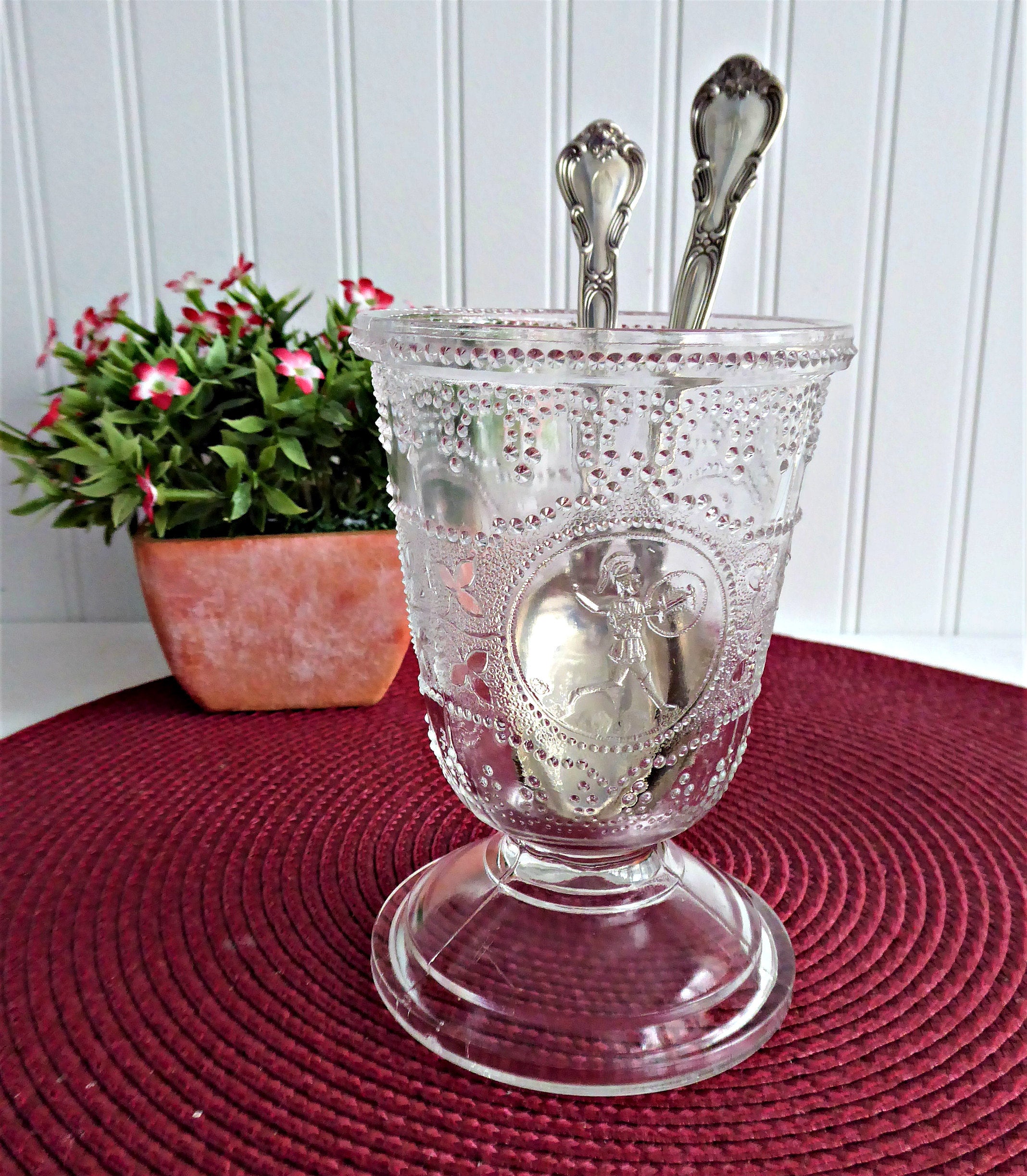 Antique EAPG Spooner Minerva Roman Medallion Clear Glass Spoon Vase - 1870s Vintage Tableware for Home Decor, Dining Room Centerpiece, and Collector's Display