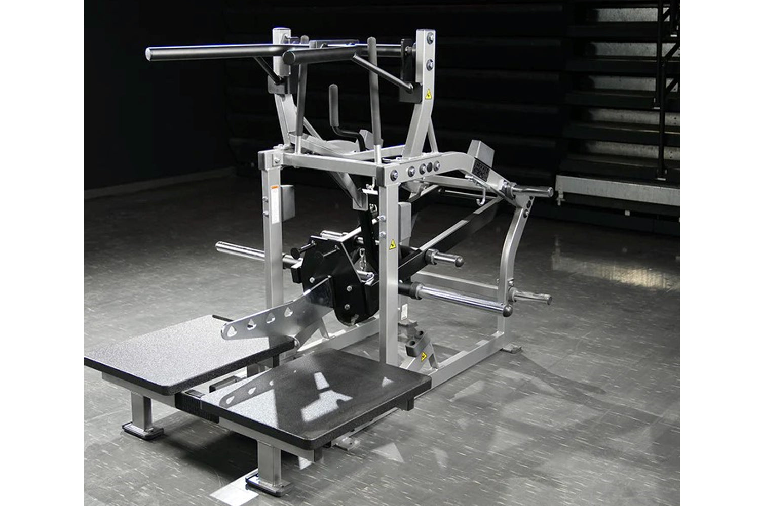 Hammer Strength Plate Loaded Belt Squat Machine - Professional Gym Equipment for Leg Workouts & Strength Training | Perfect for Home Gyms & Commercial Fitness Centers