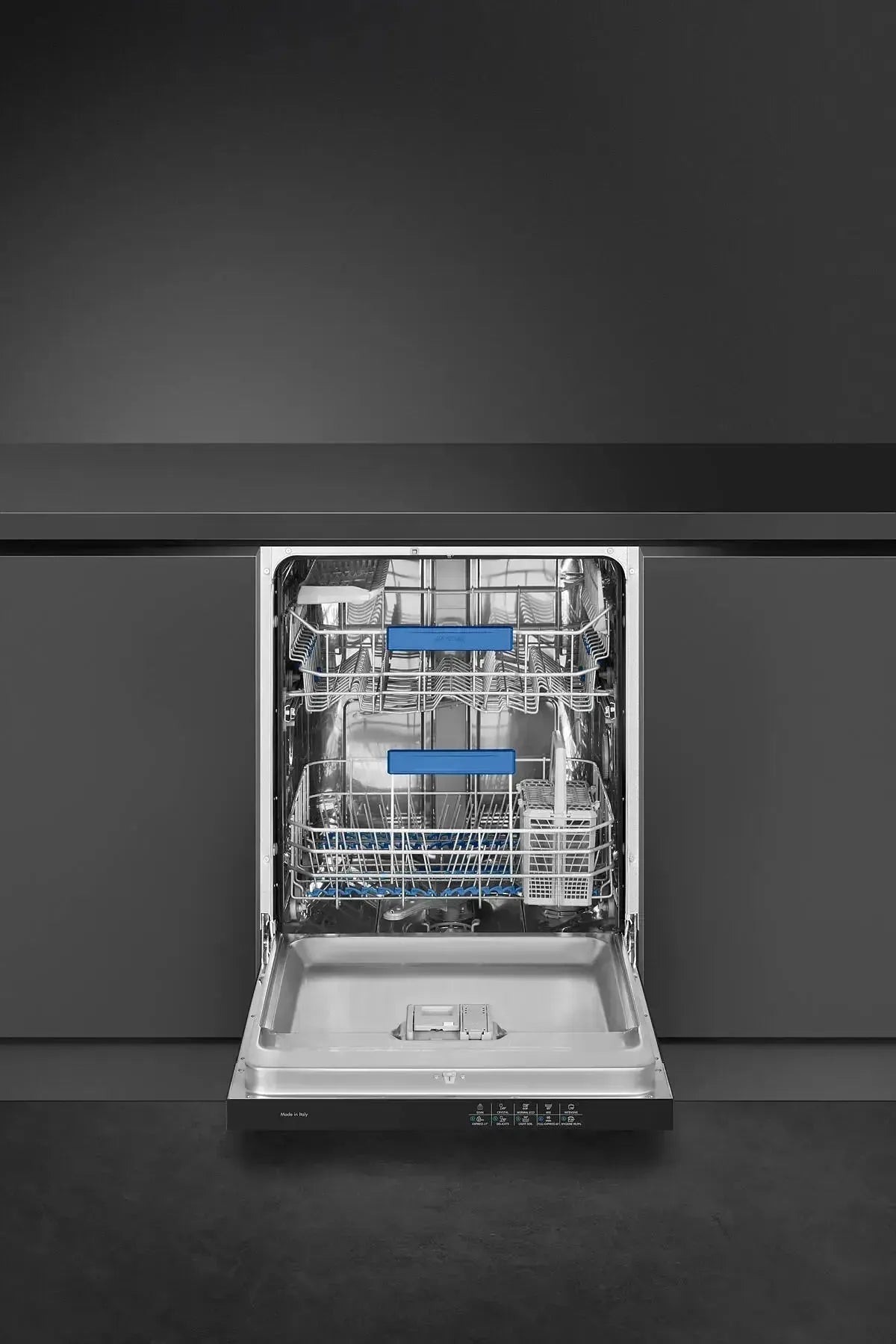 Smeg 60cm Underbench Dishwasher in Matte Black - Compact Built-In Dishwasher for Small Kitchens, Apartments & RVs