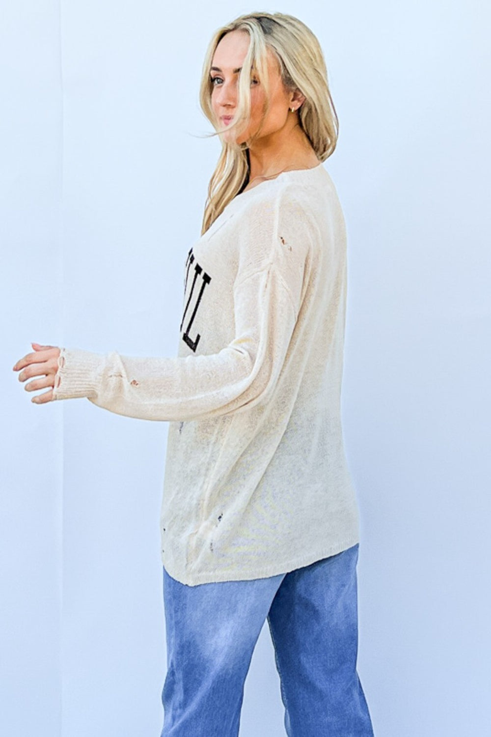 GRATEFUL Long Sleeve Knit Sweatshirt for Women - Cozy Fall & Winter Pullover - Perfect for Casual Outfits, Lounge Wear and Gift Giving