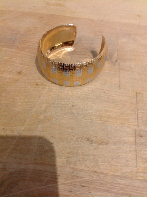 Stylish Gold & Silver Bracelet for Women - Elegant Fashion Jewelry for Daily Wear, Parties & Gifts
