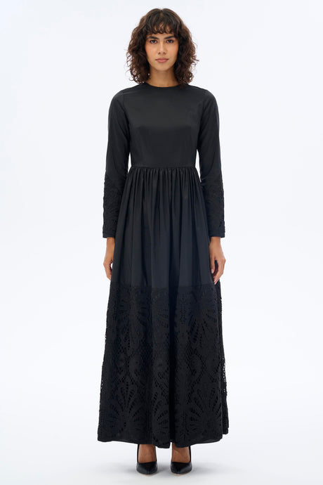 Elegant Flowy Maxi Dress for Women - White & Black - Perfect for Summer, Beach, Weddings & Special Occasions