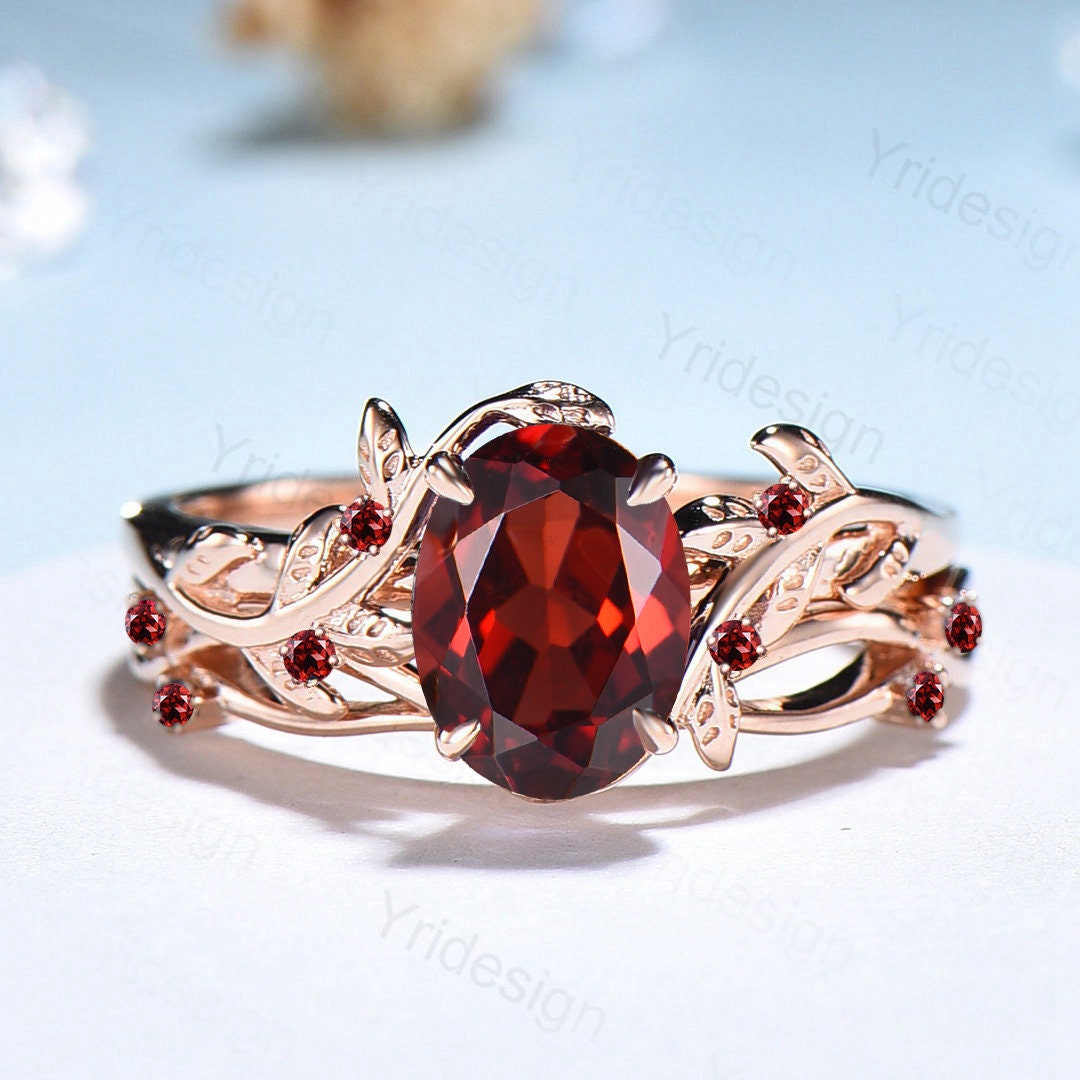 Black Gold Garnet Ring Set - Nature Inspired Unique Garnet Leaf Engagement Ring for Women, January Birthstone Bridal Jewelry with Spinel Cluster | Perfect for Weddings, Anniversaries & Special Occasions