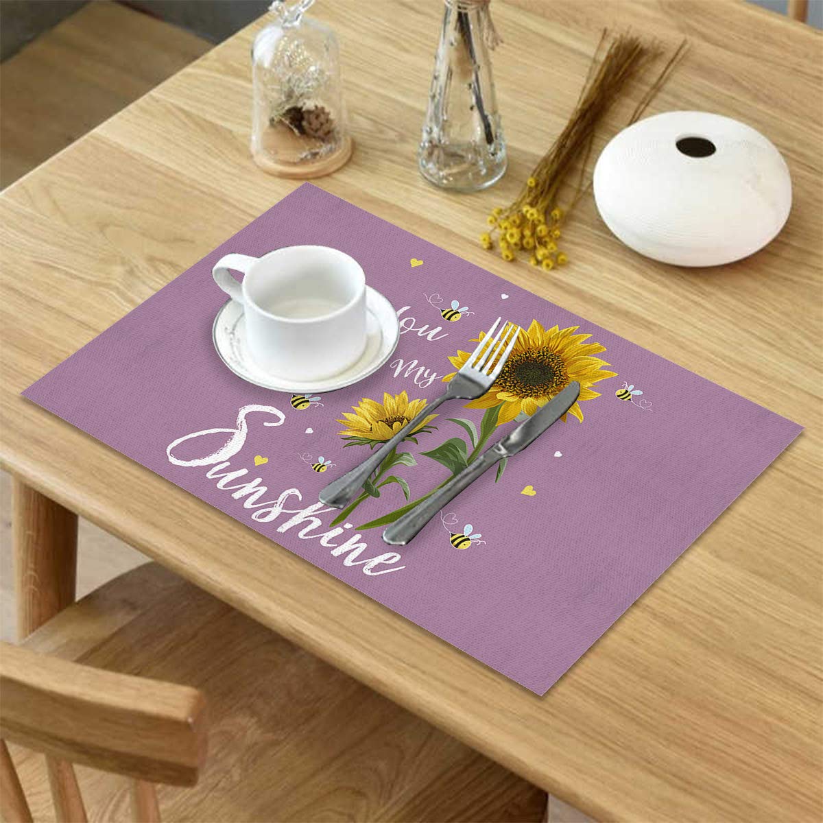 Rustic Sunflower with Bee Placemats Set of 6 - Heat Resistant Washable Burlap Table Mats for Dining, Round & Outdoor Patio Tables - Perfect for Farmhouse Kitchen Decor, Picnics & Summer Entertaining