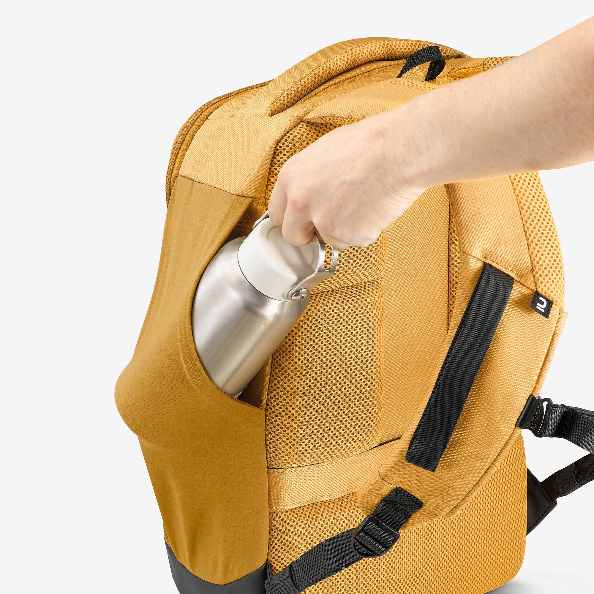 Quechua NH Escape 500 16L Lightweight Hiking Backpack - Perfect for Day Hikes, Camping & Outdoor Adventures