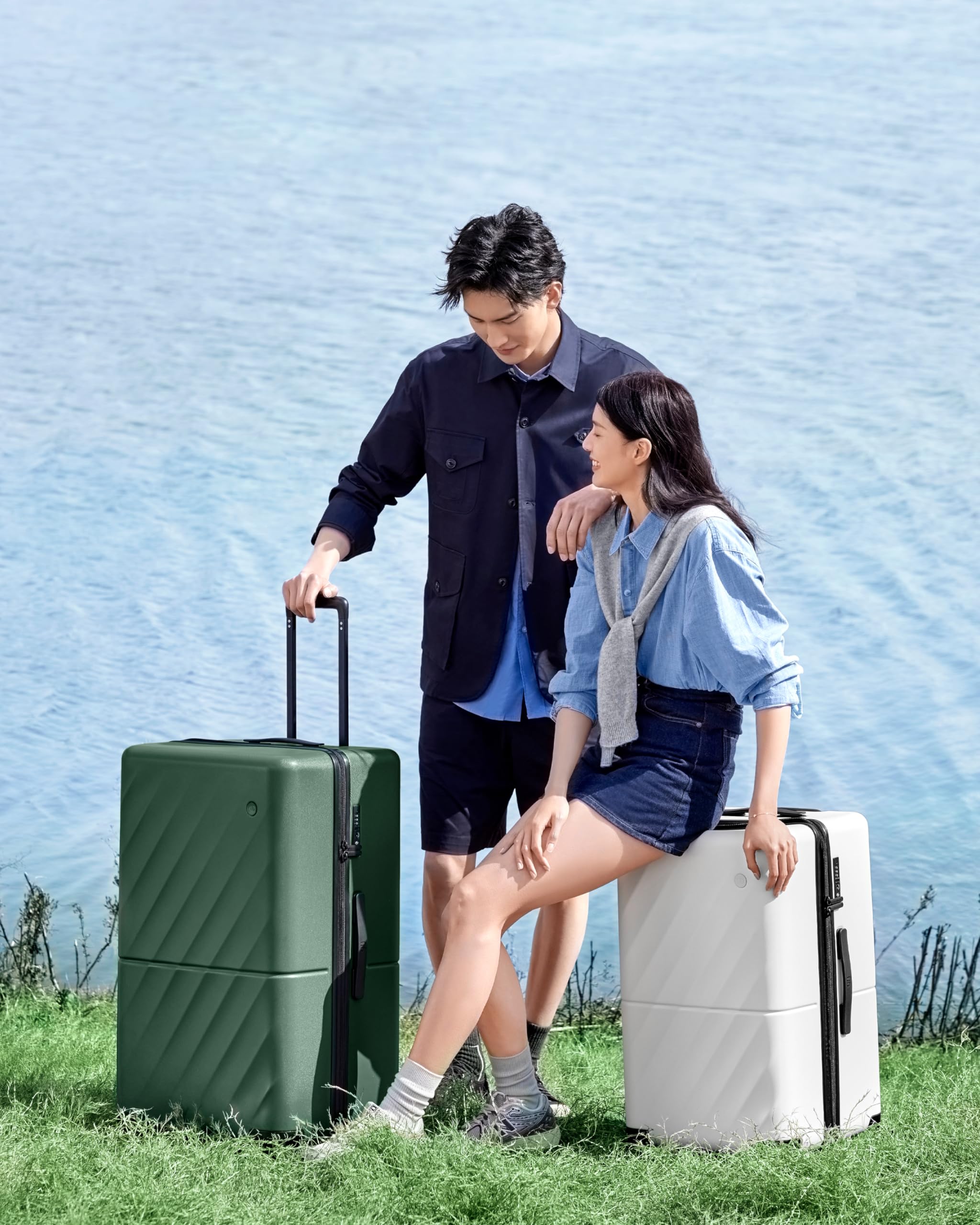 2-Piece Luggage Set with Spinner Wheels - 20