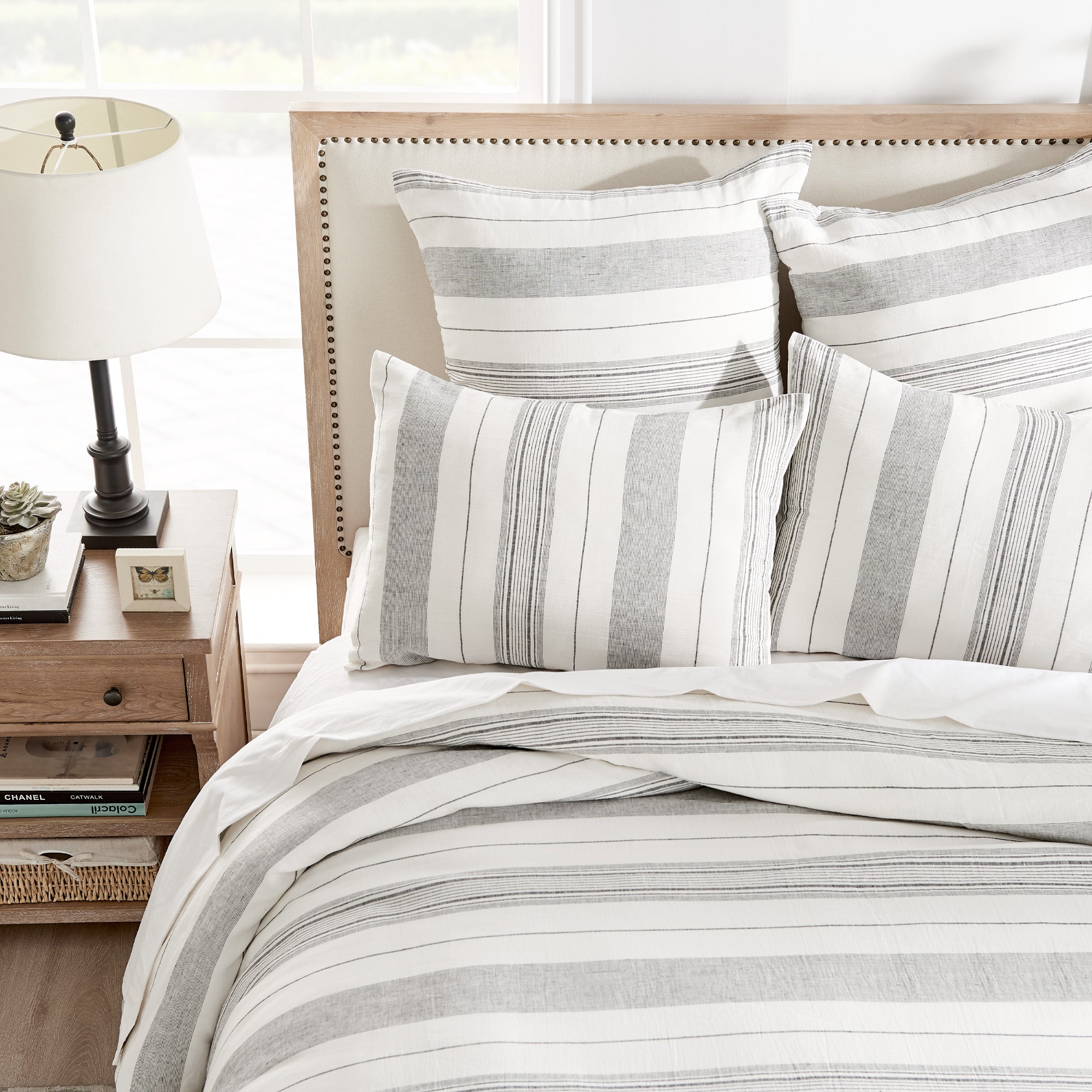 Premium Monroe Linen Duvet Cover Set - Queen Size, 3-Piece Bedding Set with Pillowcases - Breathable & Soft 100% French Flax Linen - Perfect for Cozy Bedrooms, Guest Rooms & Airbnbs