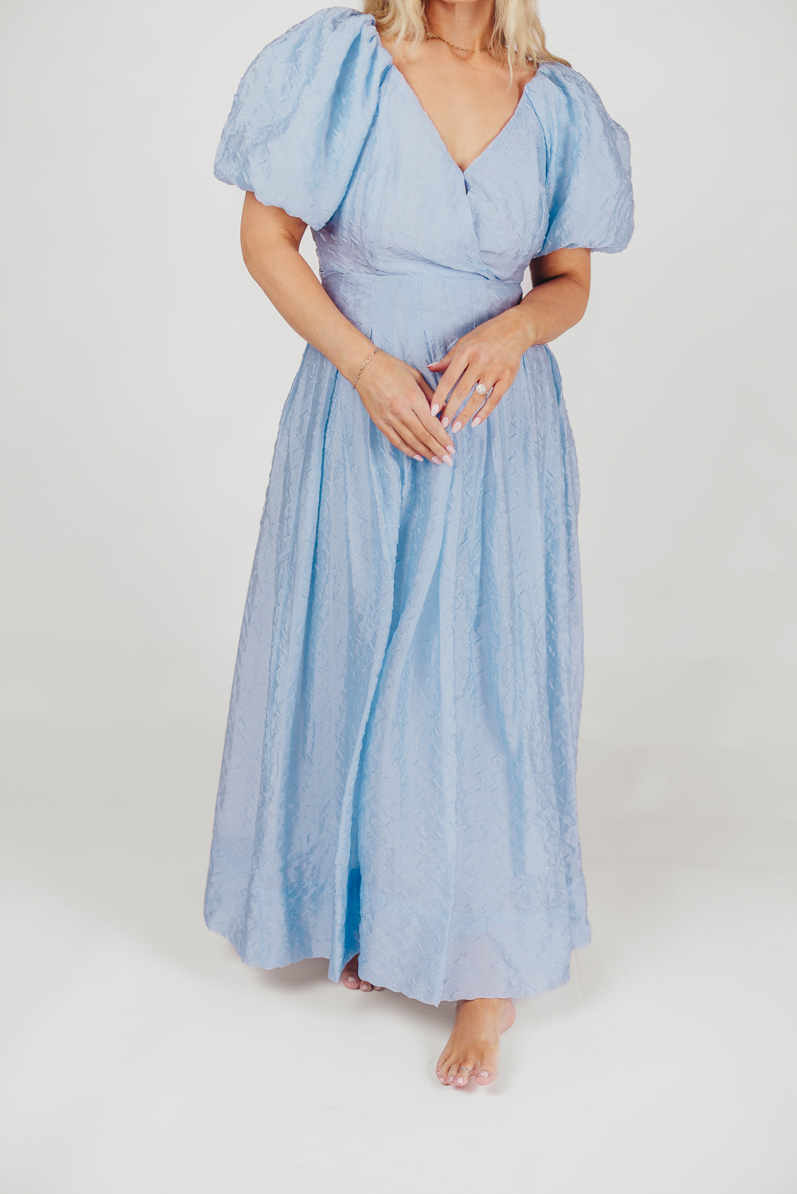 ASTR Linette Jacquard Midi Dress - Floral Print Blue Summer Dress for Women | Perfect for Weddings, Parties & Date Nights