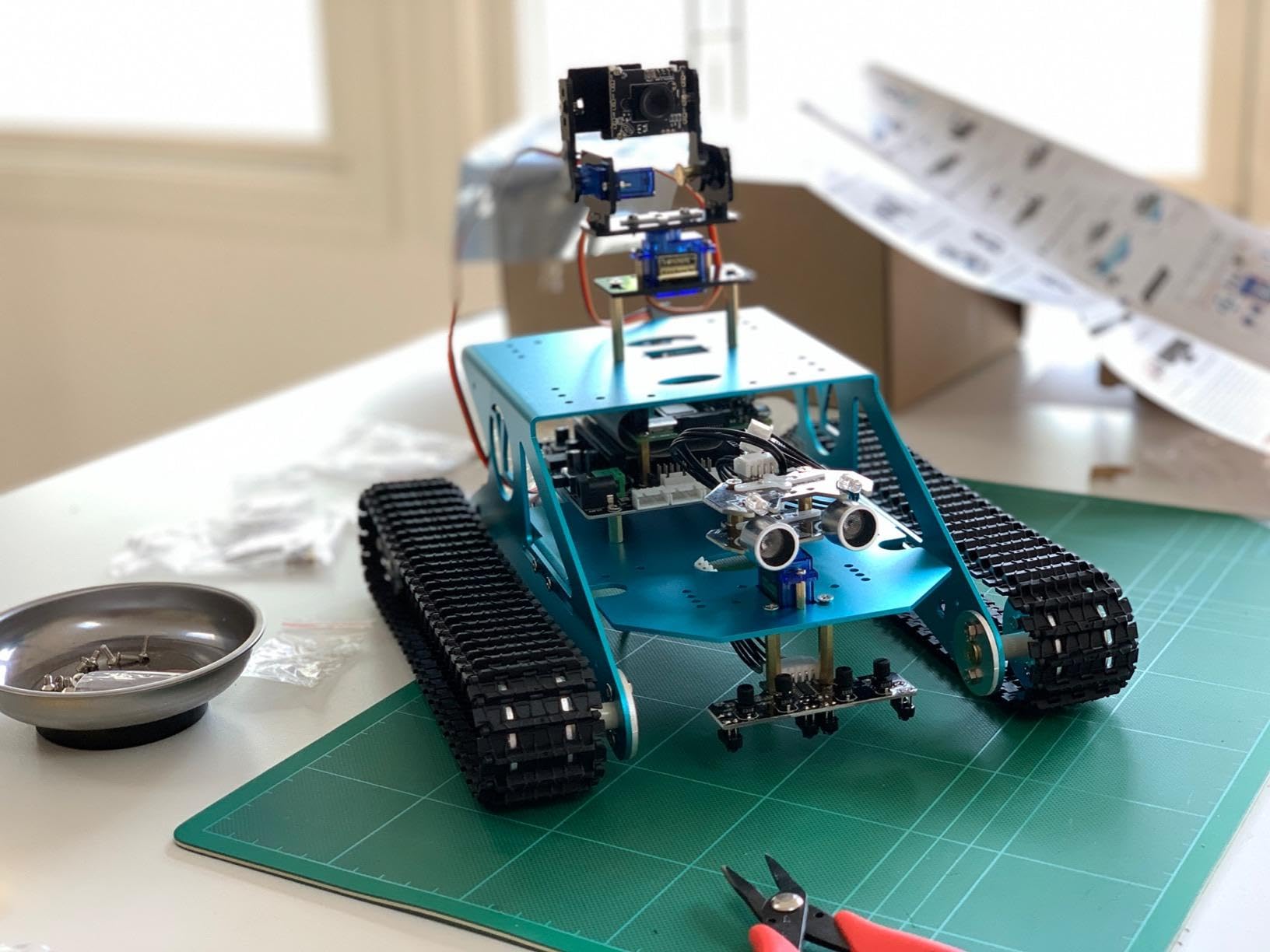 Yahboom AI Robot Kit with Raspberry Pi 4B (4GB) - Programmable Smart Tank Chassis, Camera Starter Kit for Python Coding, DIY Robotics & STEM Projects for Adults 16+ | Perfect for Home Automation, STEM Education & AI Learning
