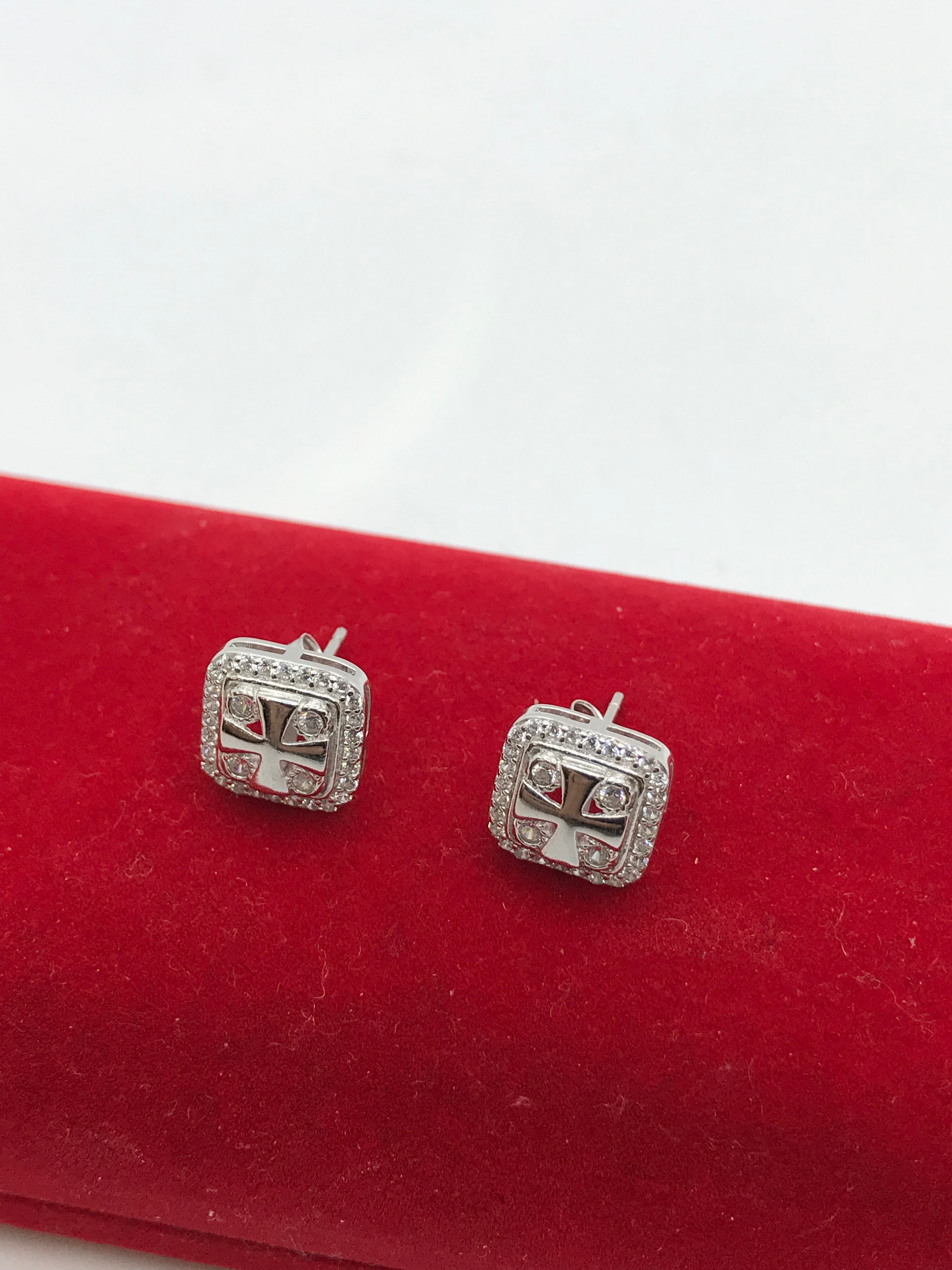 Sterling Silver Claddagh Stud Earrings for Women - Authentic Irish Jewelry Gift for Her - Perfect for Weddings, Anniversaries & Everyday Wear