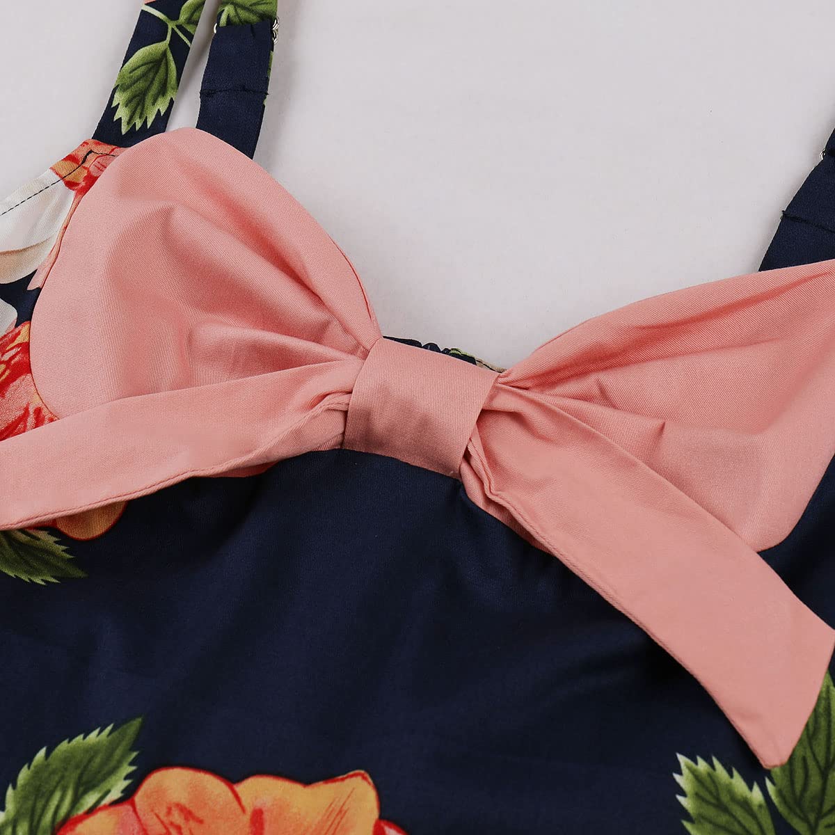 Vintage 1950s Rockabilly Halter Neck Swing Dress for Women - Retro Tea Party & Cocktail Midi Dress - Perfect for 50s Themed Parties, Dances & Vintage Fashion Lovers
