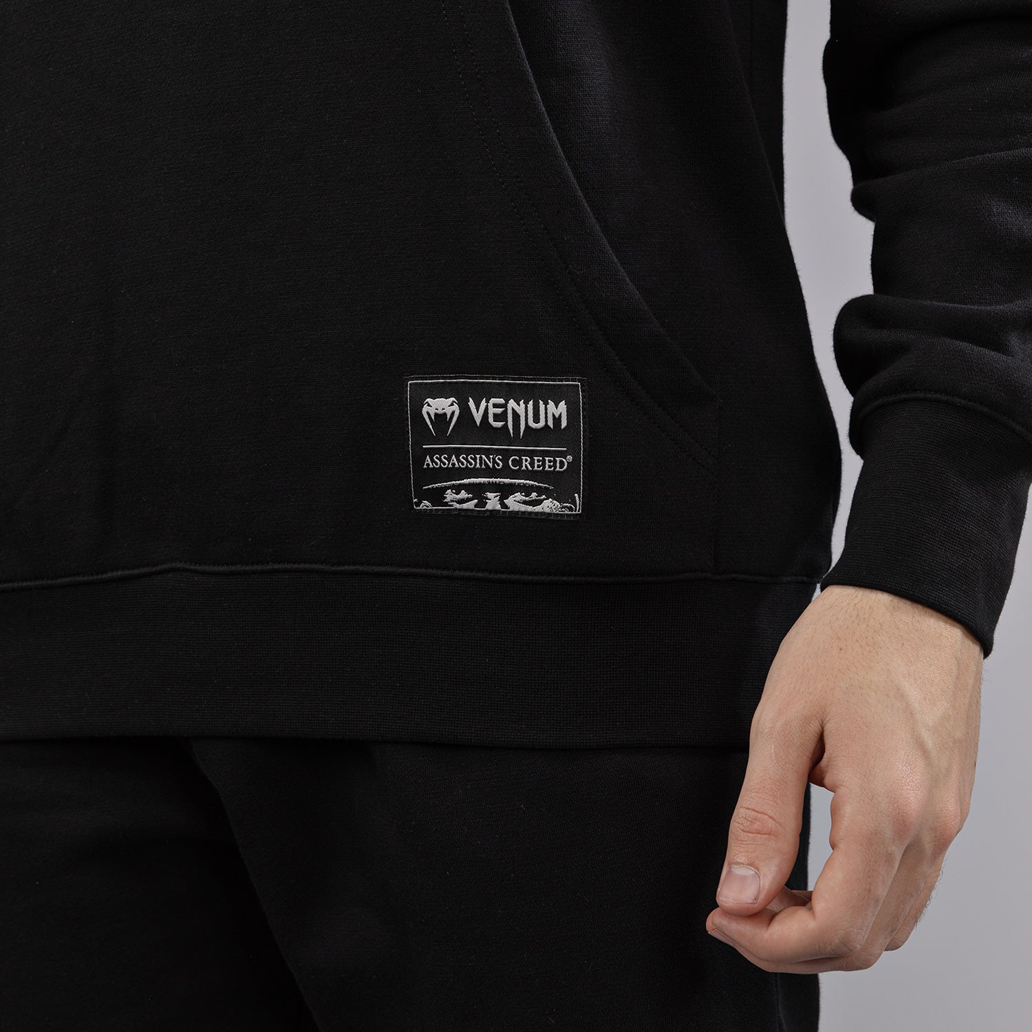 Venum x Assassin's Creed Shadows Hoodie - Black Gaming Hooded Sweatshirt for Men | Perfect for Cosplay, Gaming Events & Streetwear Fashion