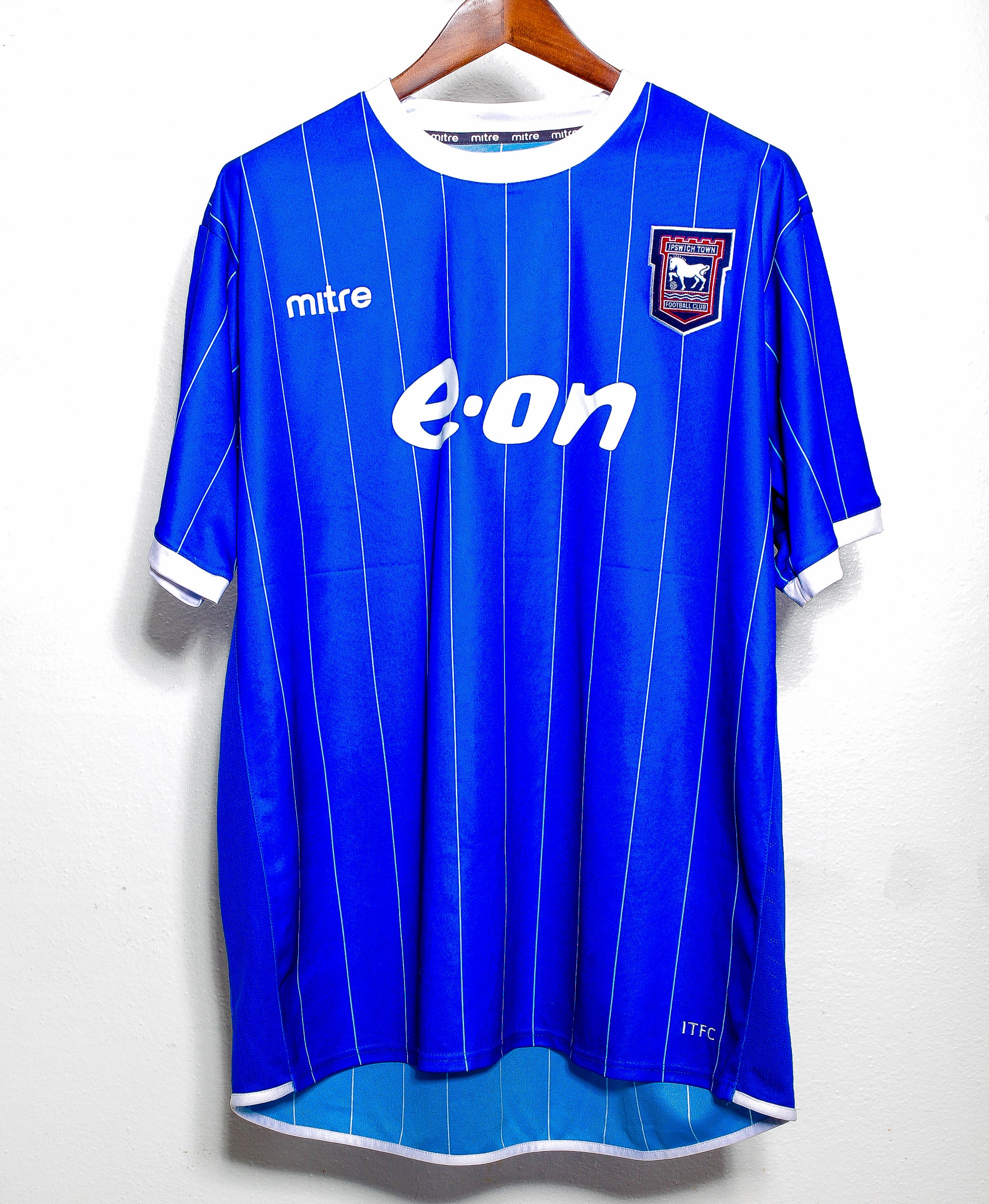 2007-2008 Ipswich Town FC XXL Jersey - Vintage Football Shirt for Fans & Collectors - Perfect for Match Days, Gifts & Sports Memorabilia Display