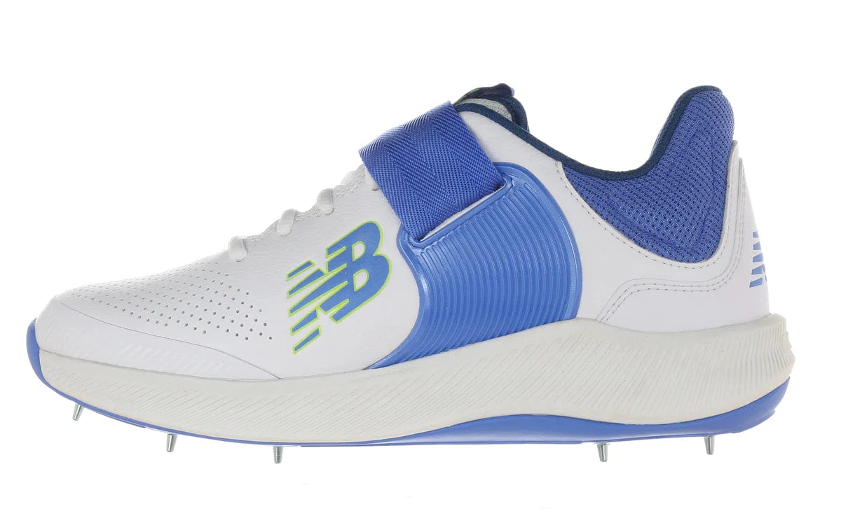 New Balance CK4040 V5 Cricket Spike Shoes for Men & Women - Lightweight Performance Cleats for Cricket Matches 2023 - Perfect for Professional Players & Training Sessions