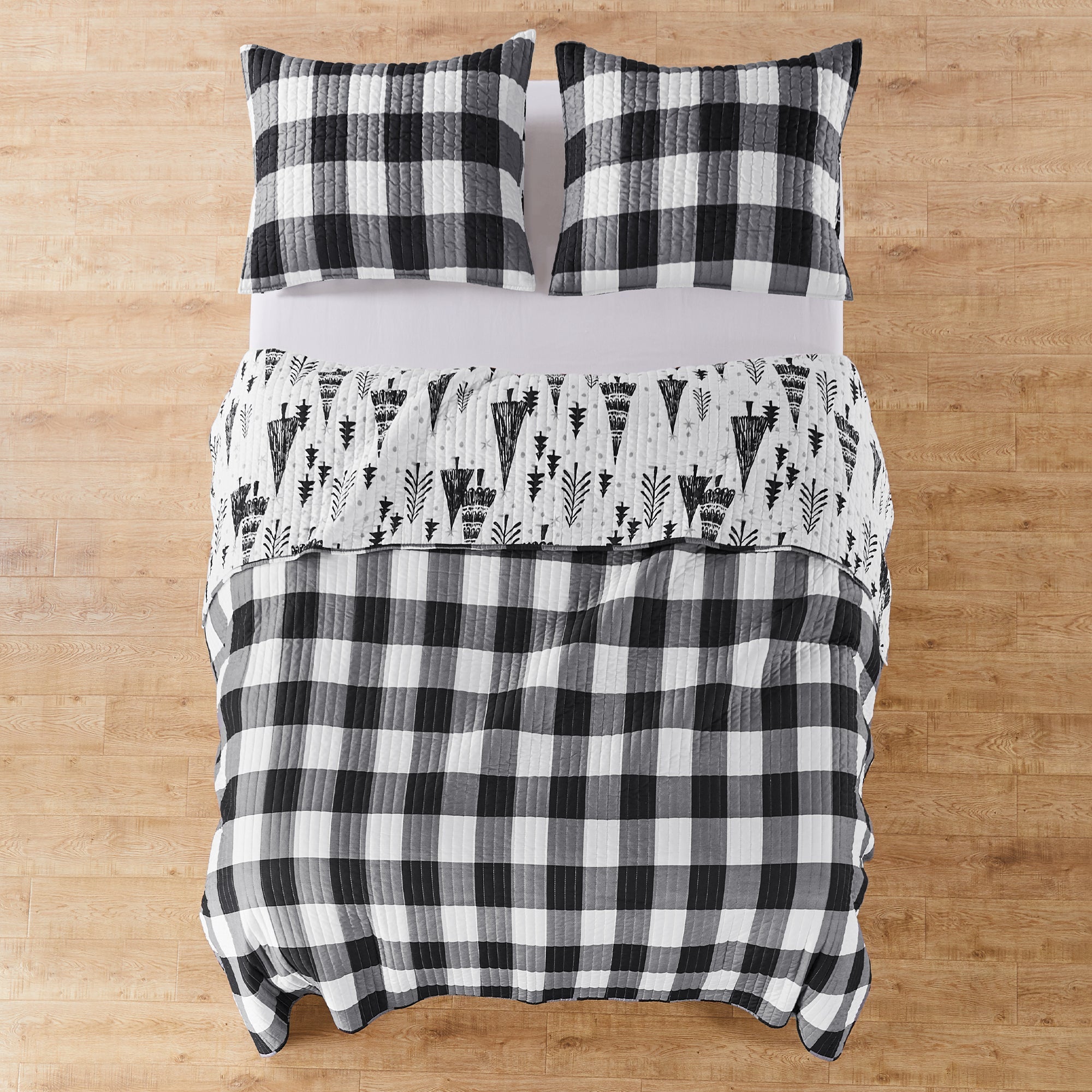 Northern Star Quilt Set - Queen Size Bedding, Soft Microfiber Comforter with Matching Pillow Shams, Cozy Winter Bedroom Decor for Home & Guest Room