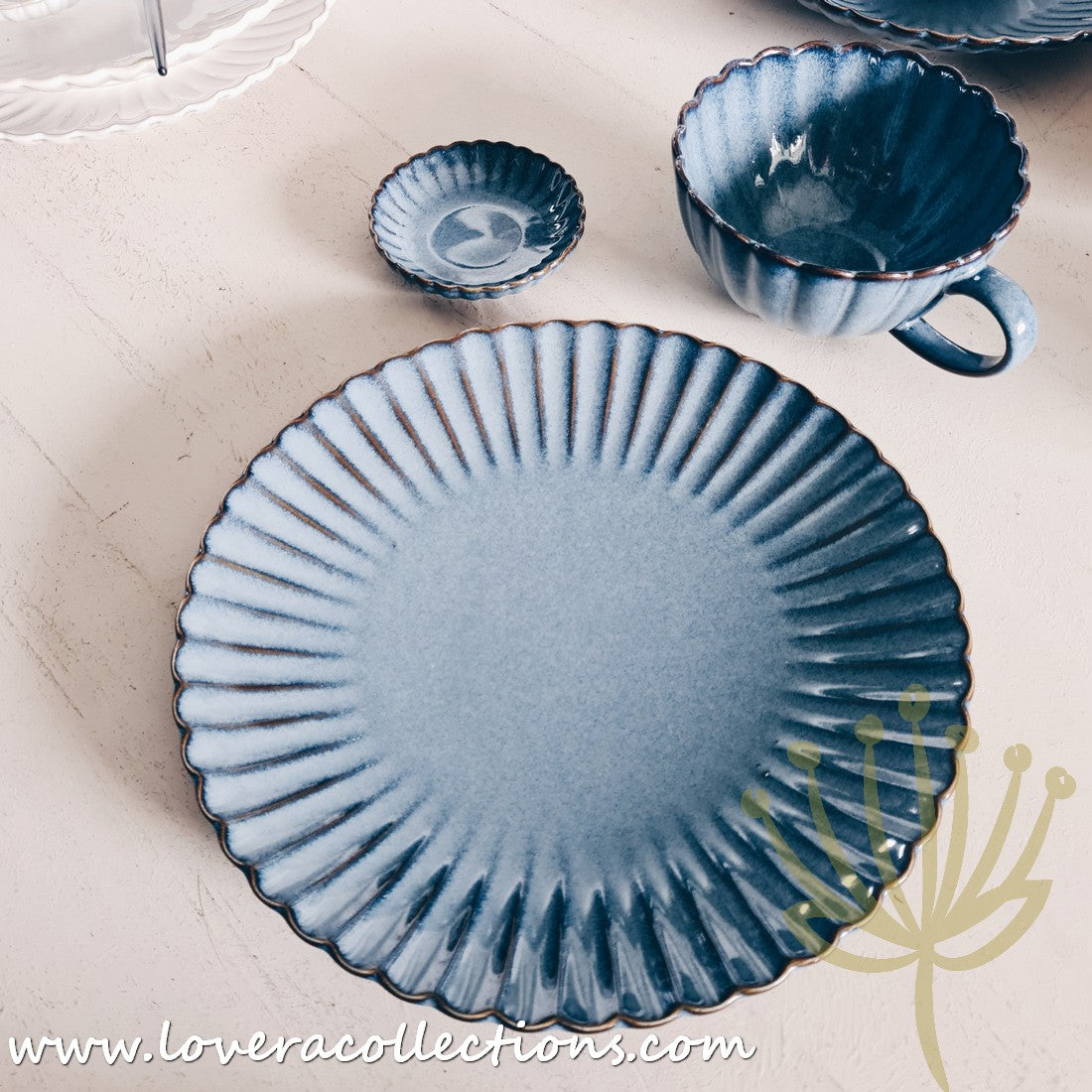 Rustic Seashell Dinnerware Set - Beach Themed Plates, Bowls & Serving Dishes for Coastal Dining & Entertaining - Perfect for Beach House, Summer Parties & Nautical Decor
