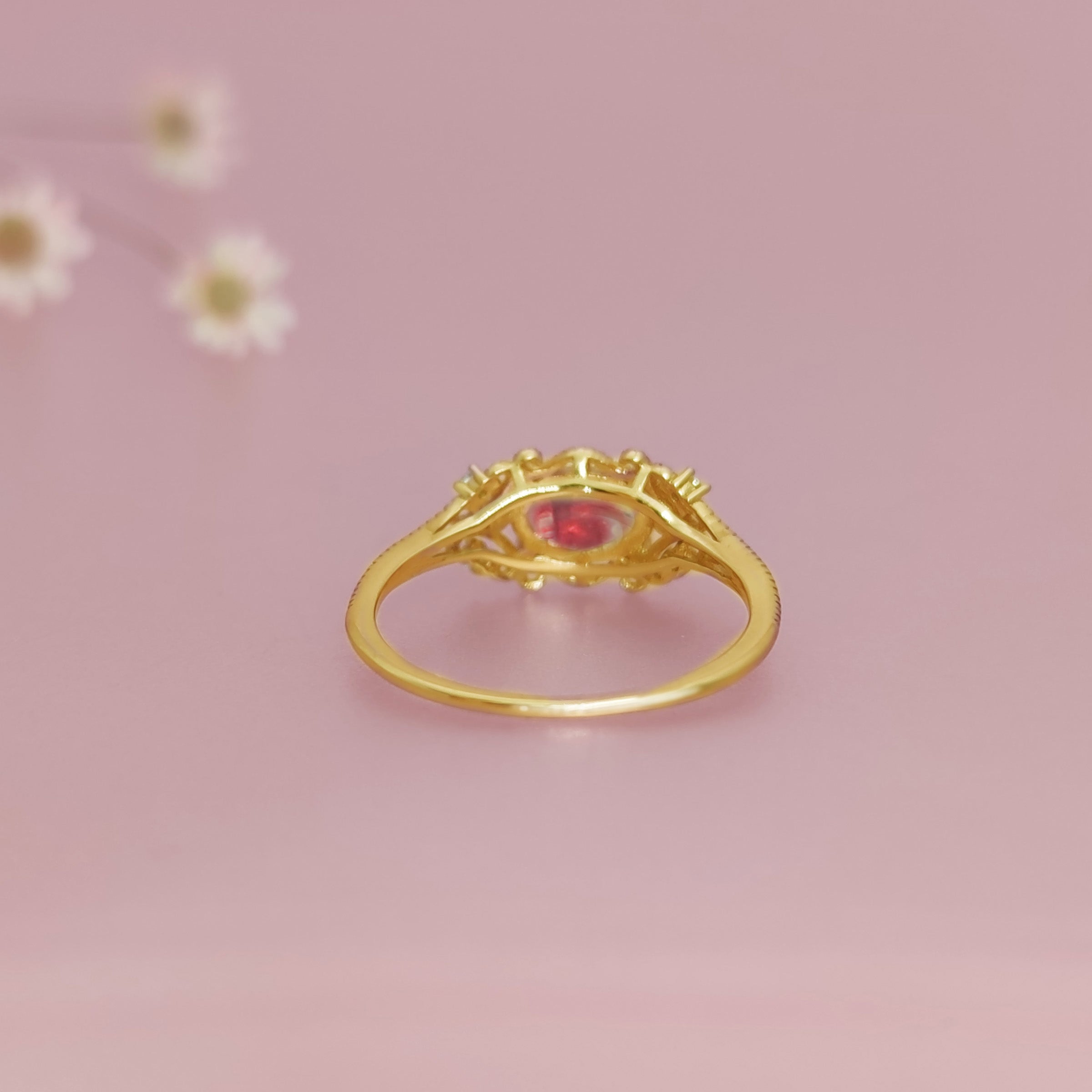 Elegant Solid Gold Lace Oval Ring for Wedding, Funeral & Special Occasions - Dried Flower Halo Design for Bridal, Memorial & Gift Giving