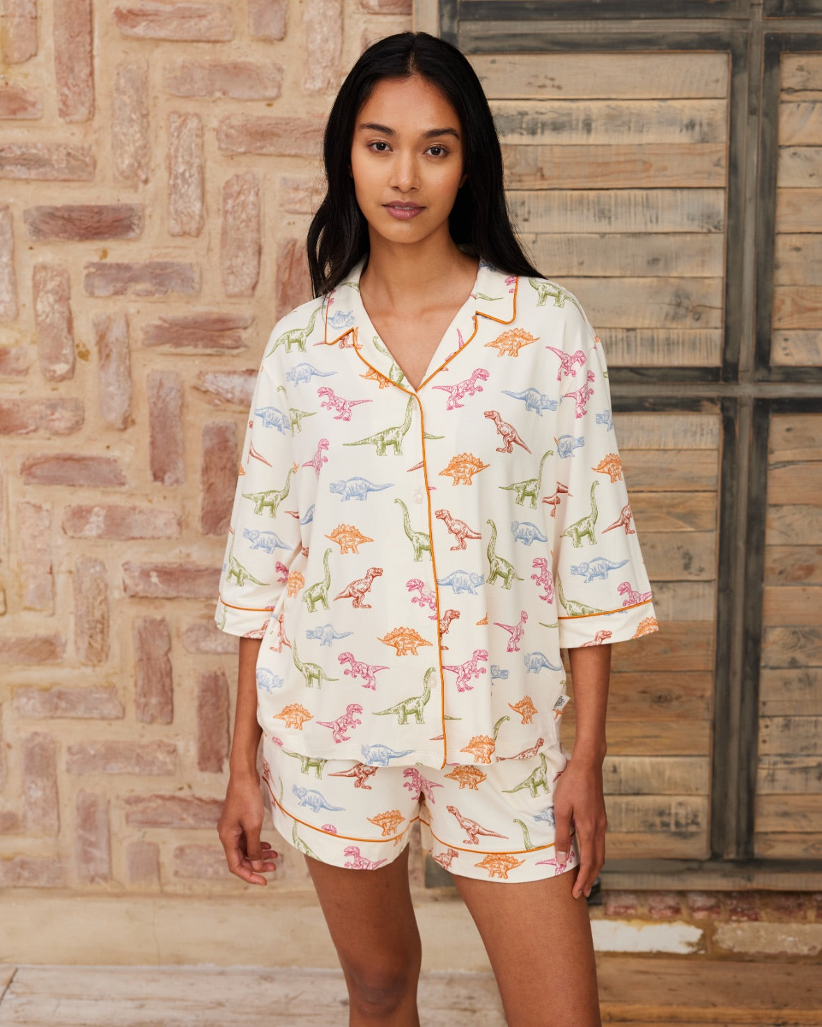 Dinosaur Print Short Sleeve Pajama Set for Kids - Soft & Comfortable Sleepwear for Boys and Girls - Perfect for Bedtime, Lounging & Sleepovers
