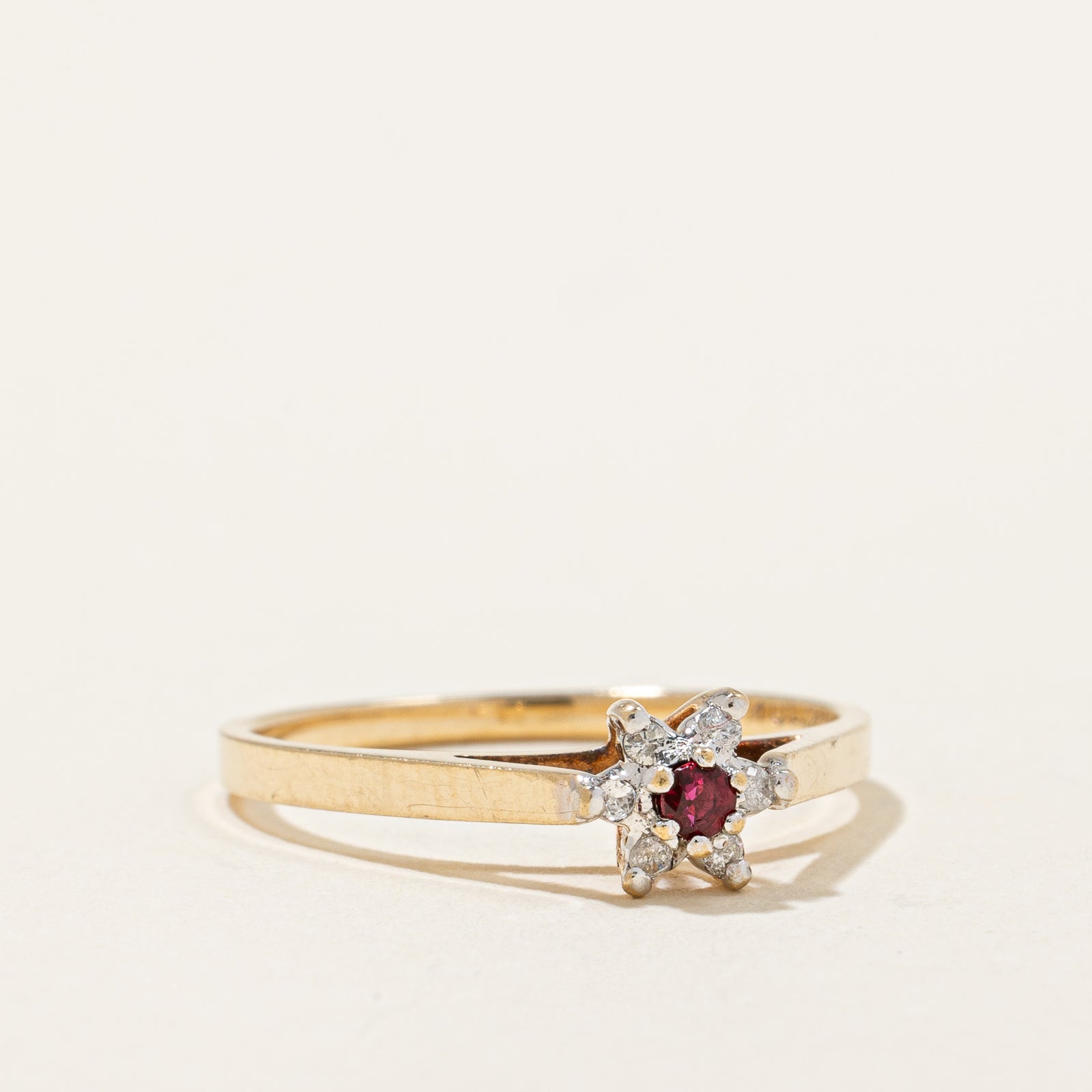 Exquisite Diamond & Ruby Flower Ring - 0.05ctw Diamond, 0.04ct Ruby - Size 5 - Perfect for Engagement, Anniversary & Special Occasion Gifts
