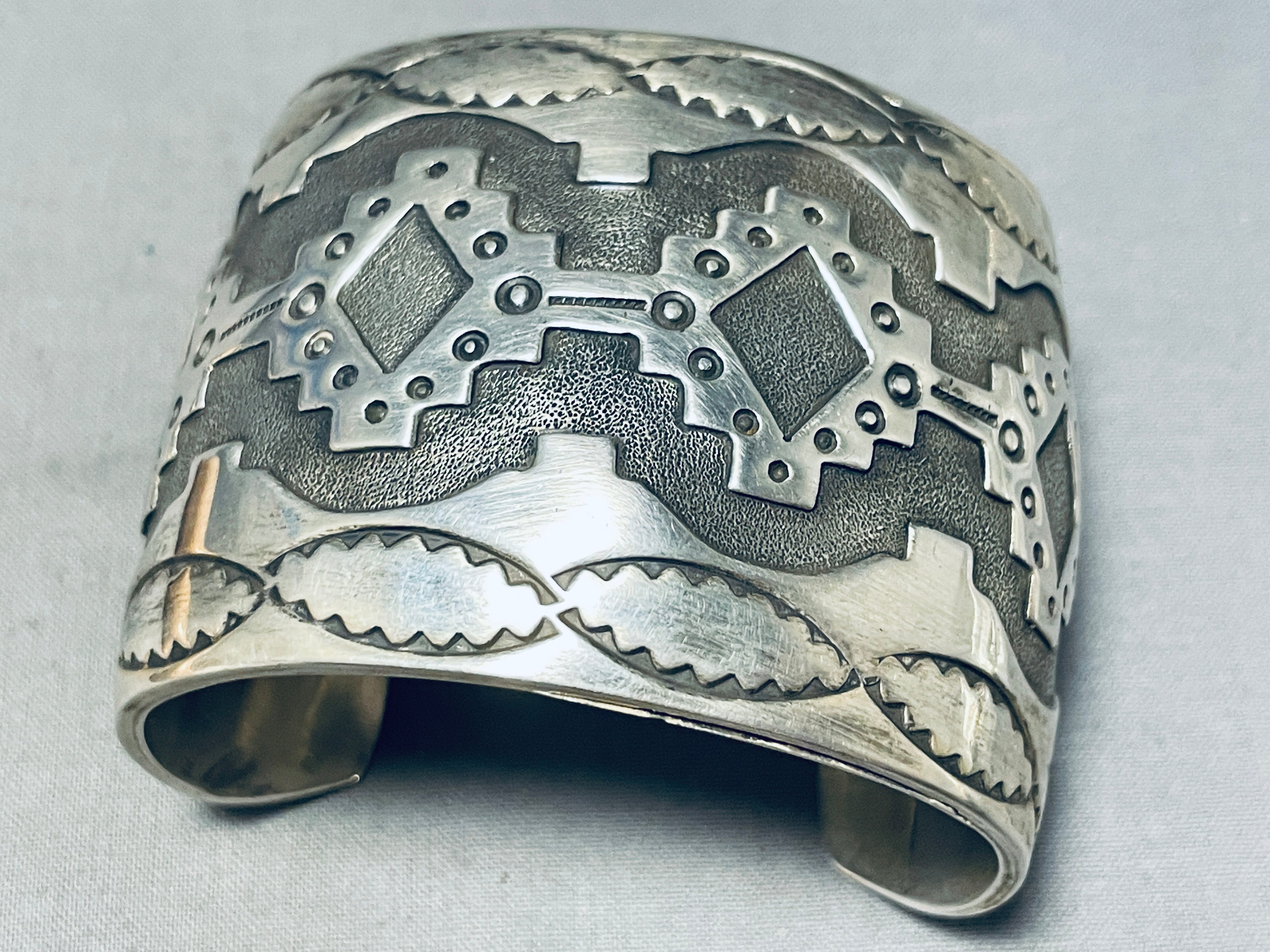 Handmade Vintage Navajo Sterling Silver Bracelet - 107g Authentic Native American Jewelry for Women, Perfect for Boho Fashion & Special Occasions