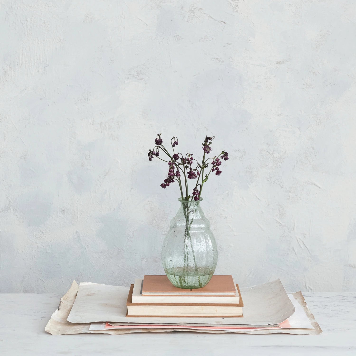 Elegant Green Glass Vase for Home Decor - Perfect for Flowers, Centerpieces & Modern Interior Design