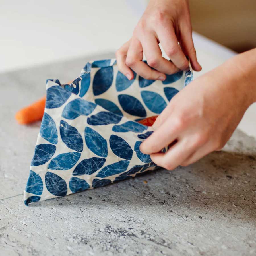Organic Beeswax Food Wraps - Reusable Eco-Friendly Beeswax Wraps Twin Set (Large Size) for Food Storage, Sandwich Wrapping & Fresh Produce Preservation | Sustainable Kitchen Alternative to Plastic Wrap