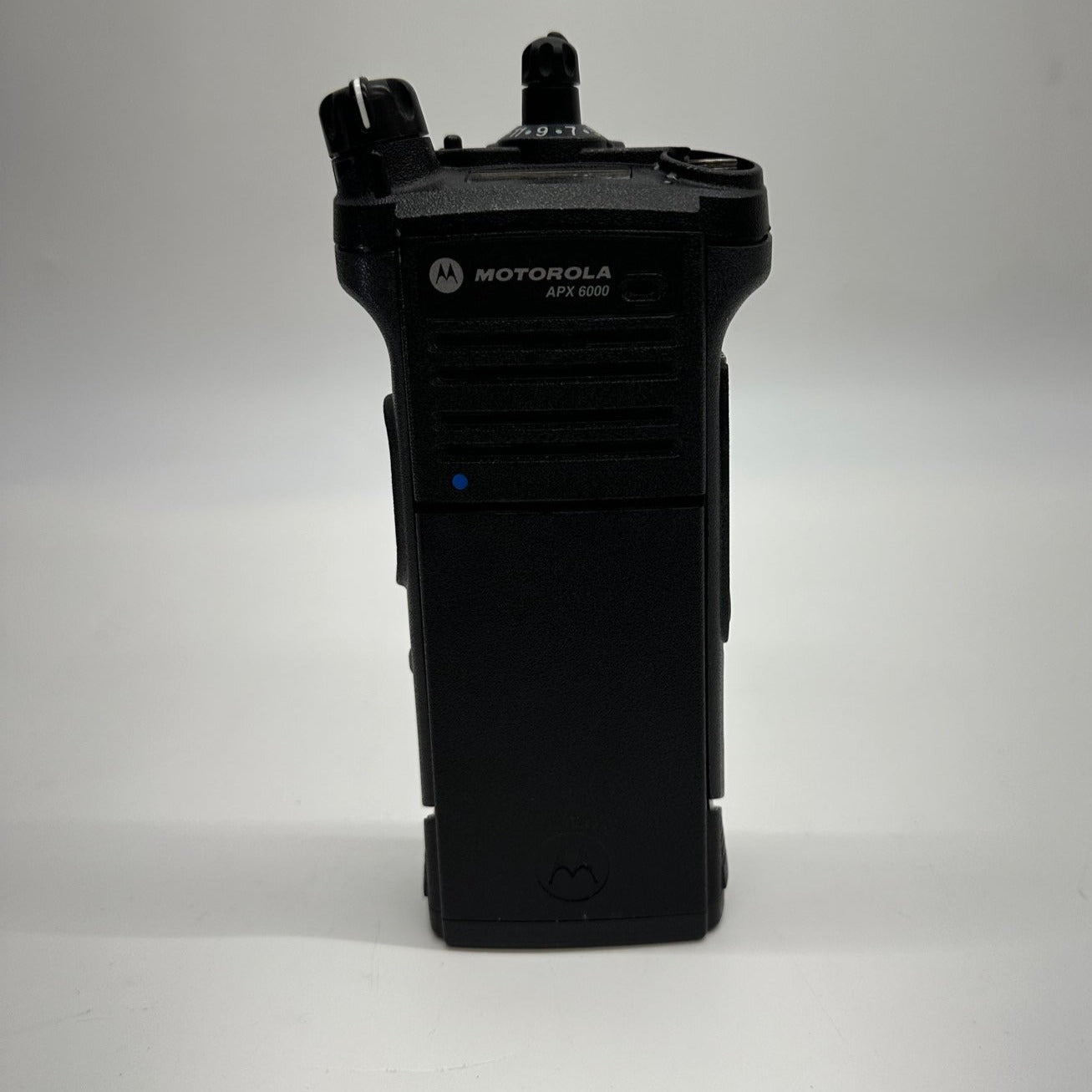 Motorola APX6000 H98KGF9PW6AN VHF Portable Two-Way Radio - Professional Walkie Talkie for Public Safety, Construction & Outdoor Adventures