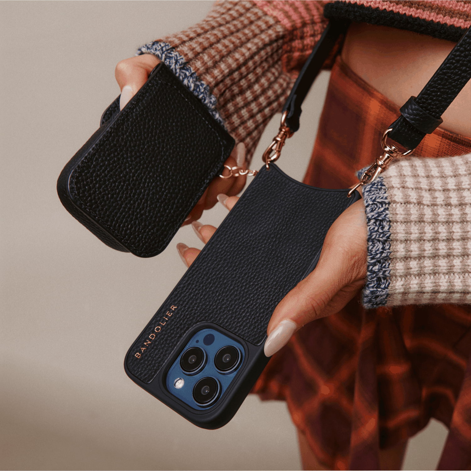 River Magnet Crossbody Phone Case - Black & Gold | Secure & Stylish Phone Holder for Women & Men | Perfect for Travel, Shopping, and Outdoor Activities