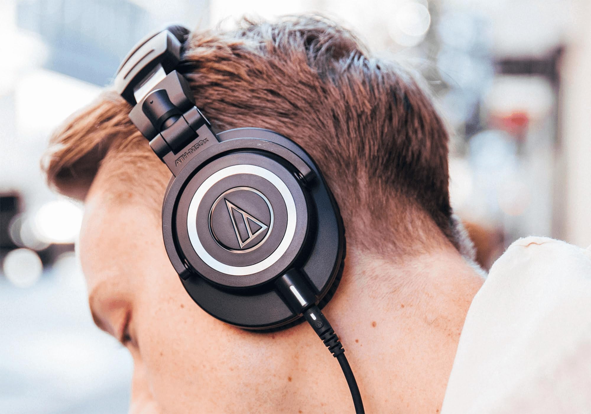 Audio-Technica ATH-M50x Professional Studio Monitor Headphones - Black with Carrying Case, Headphone Stand & Cleaning Cloth | Perfect for Music Production, DJing & Home Recording Studios