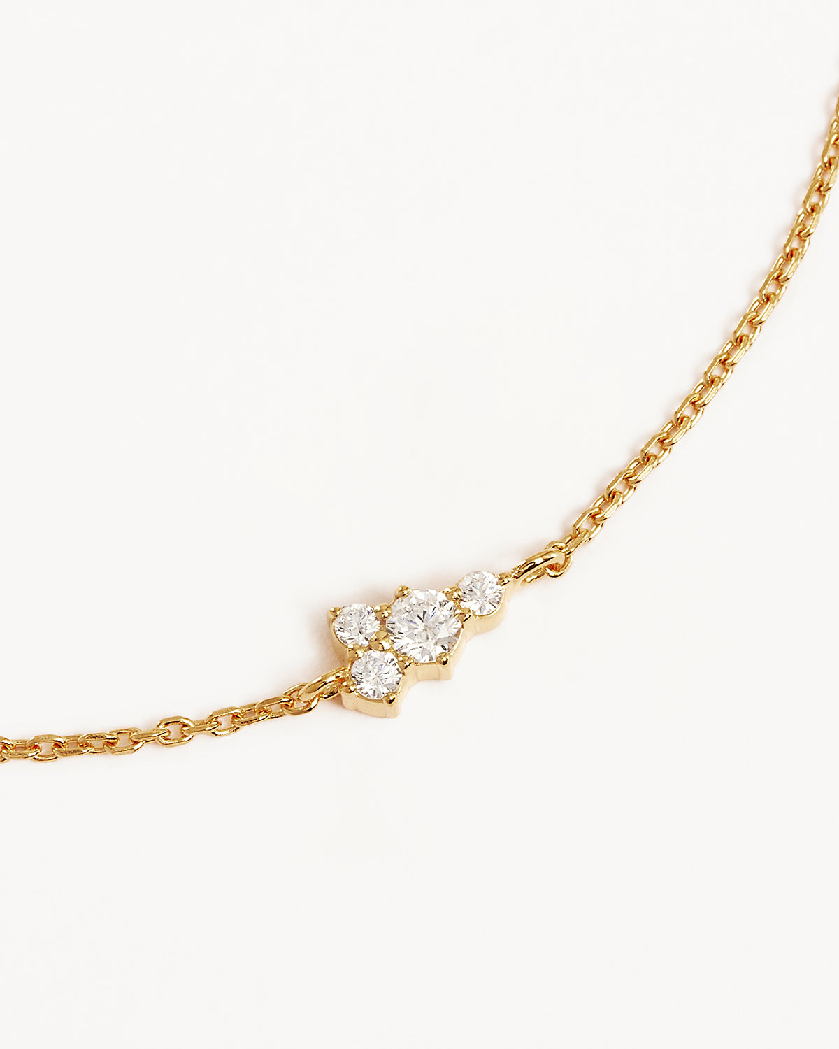 18k Gold Vermeil Mist Bracelet for Women - Dainty & Elegant Jewelry Gift for Her - Perfect for Everyday Wear, Date Nights & Special Occasions