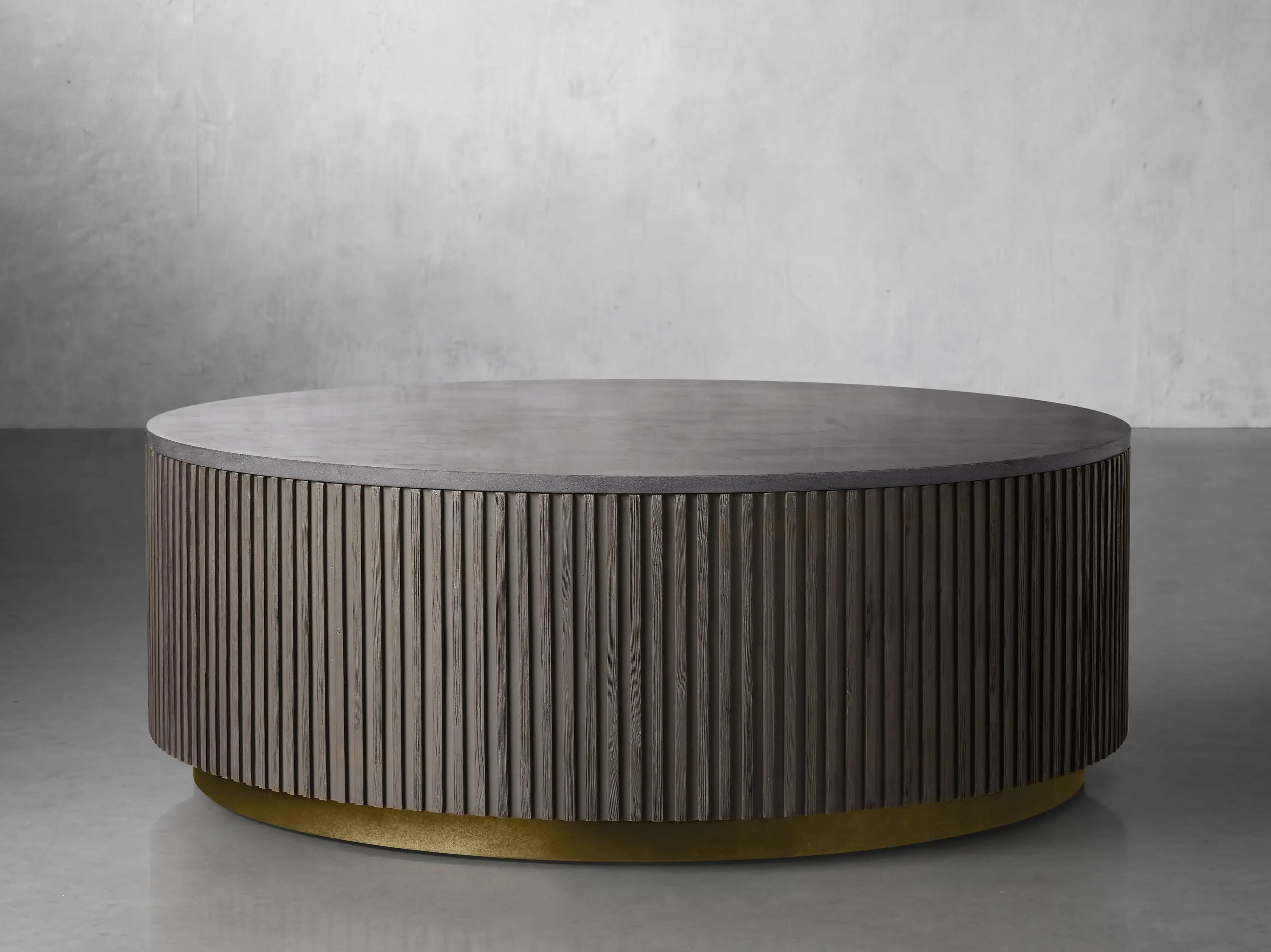 Modern Round Coffee Table - Stylish & Durable Living Room Centerpiece for Home Decor | Perfect for Small Spaces, Apartments & Cozy Gatherings