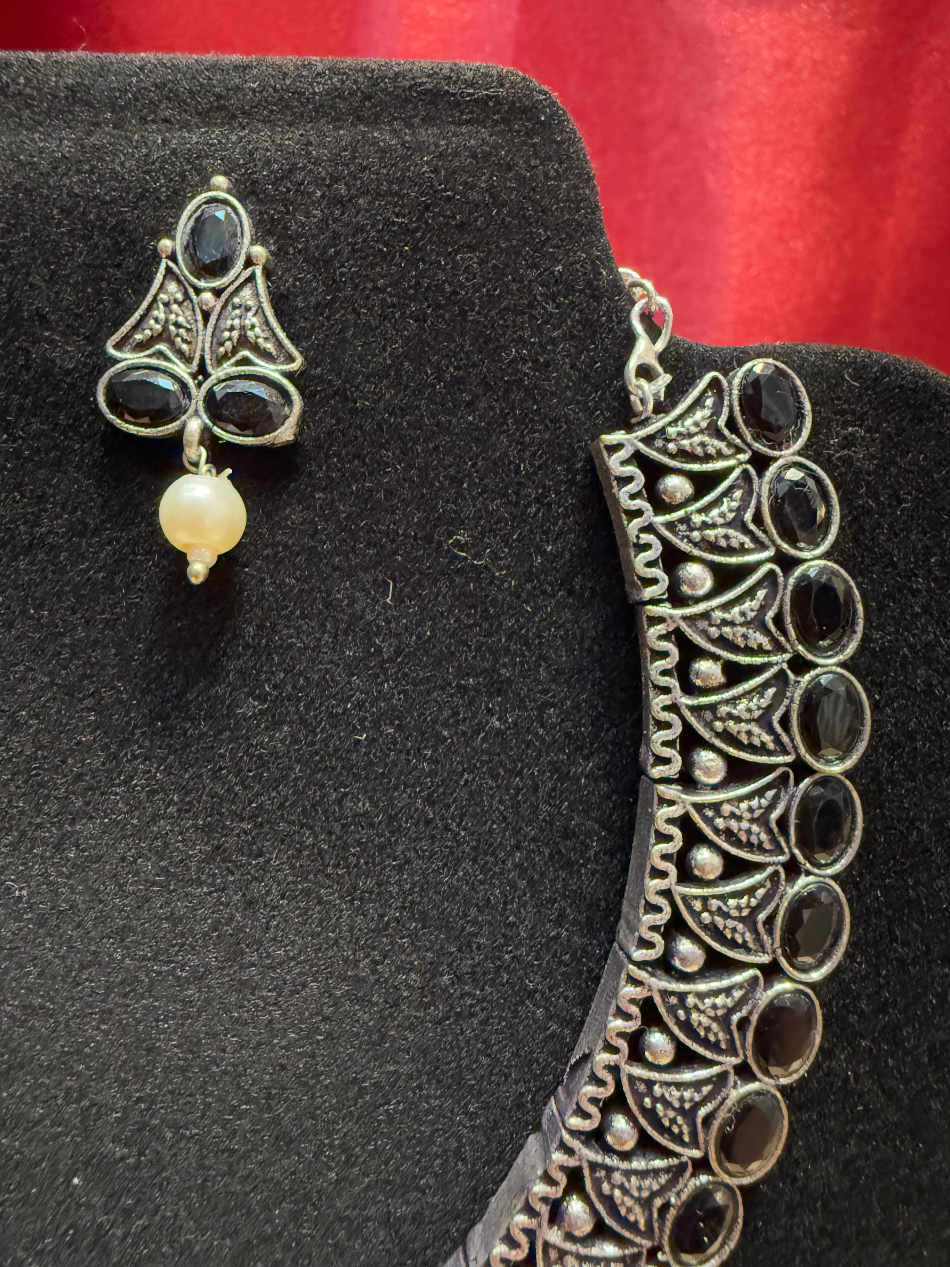 Oxidized Black Pearl Necklace and Earrings Set - Vintage Style Jewelry for Women - Perfect for Weddings, Parties & Evening Events