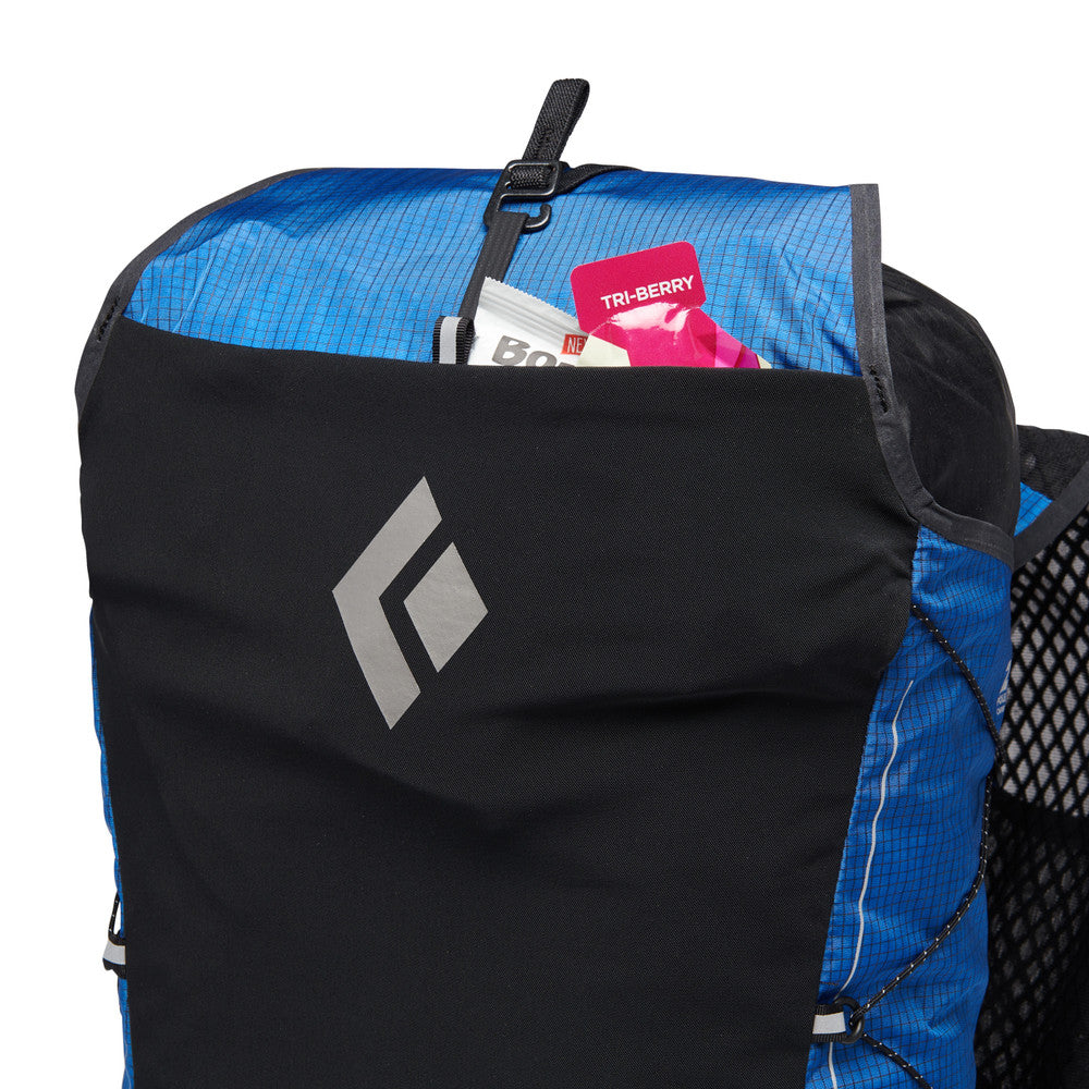 Black Diamond Distance 22 Backpack - Lightweight Hiking Daypack for Men & Women - Water-Resistant Climbing Backpack for Outdoor Adventures, Travel & Trail Running