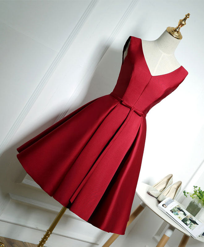Elegant Burgundy Satin V-Neck Short Prom Dress for Women - Perfect for Evening Parties, Homecoming, and Special Occasions