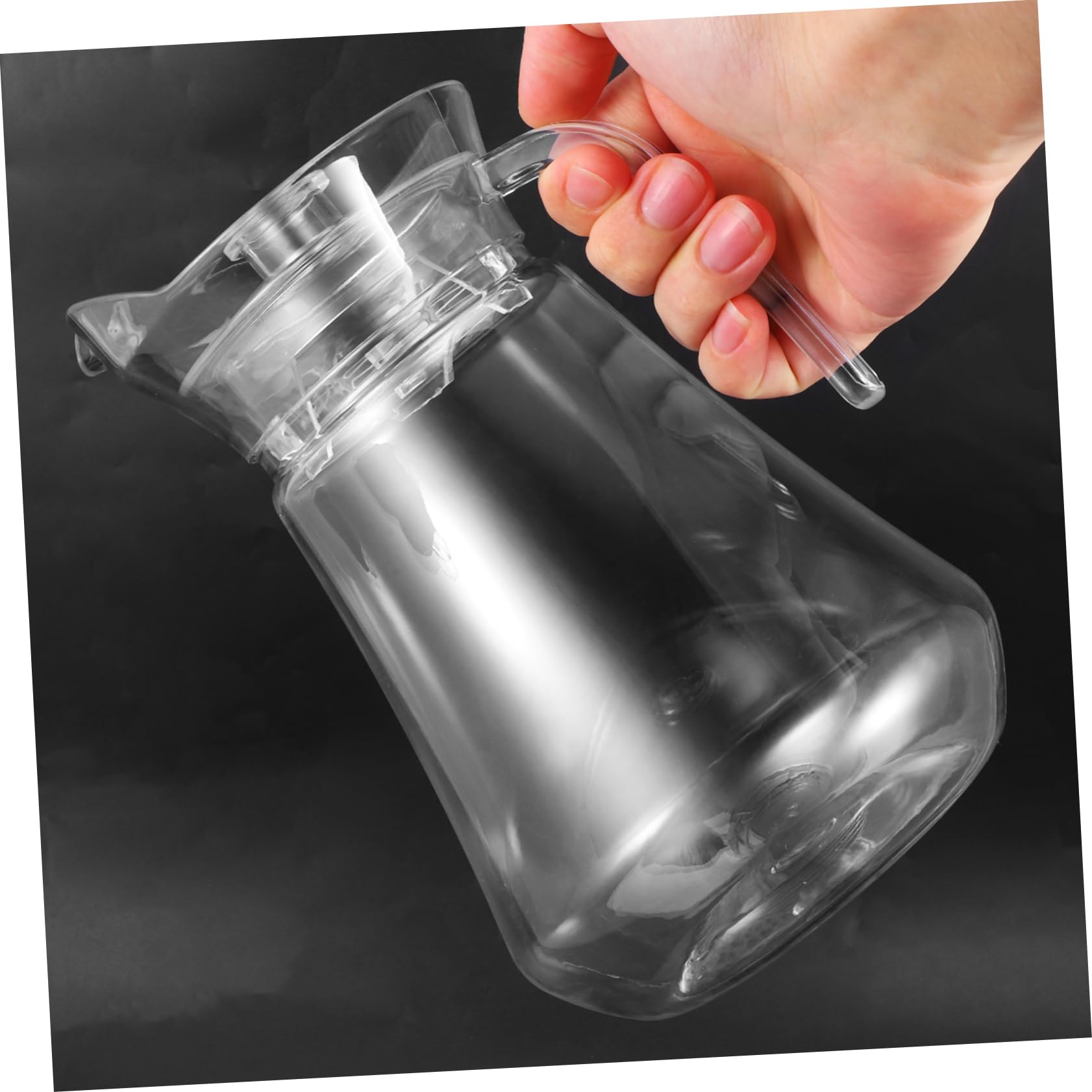 1.5L Borosilicate Glass Water Pitcher with Lid - Hot & Cold Beverage Carafe for Juice, Coffee, Lemonade, Iced Tea - Clear Plastic-Free Jug for Home, Office, and Outdoor Use