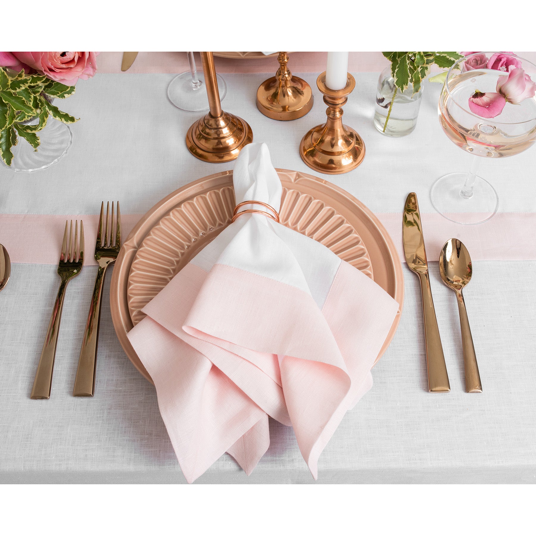 Elegant Contempo Napkins - Set of 4 Premium Cotton Dinner Napkins for Formal Dining, Parties & Special Occasions