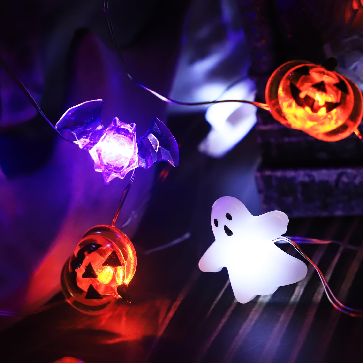 30 LED Halloween String Lights - White Ghost, Purple Bat & Orange Pumpkin Design with Remote Control | Battery Operated Fairy Lights for Cosplay Party, Gothic Halloween Decor | Perfect for Indoor/Outdoor Halloween Party, Home Decoration & Spooky Night Lighting