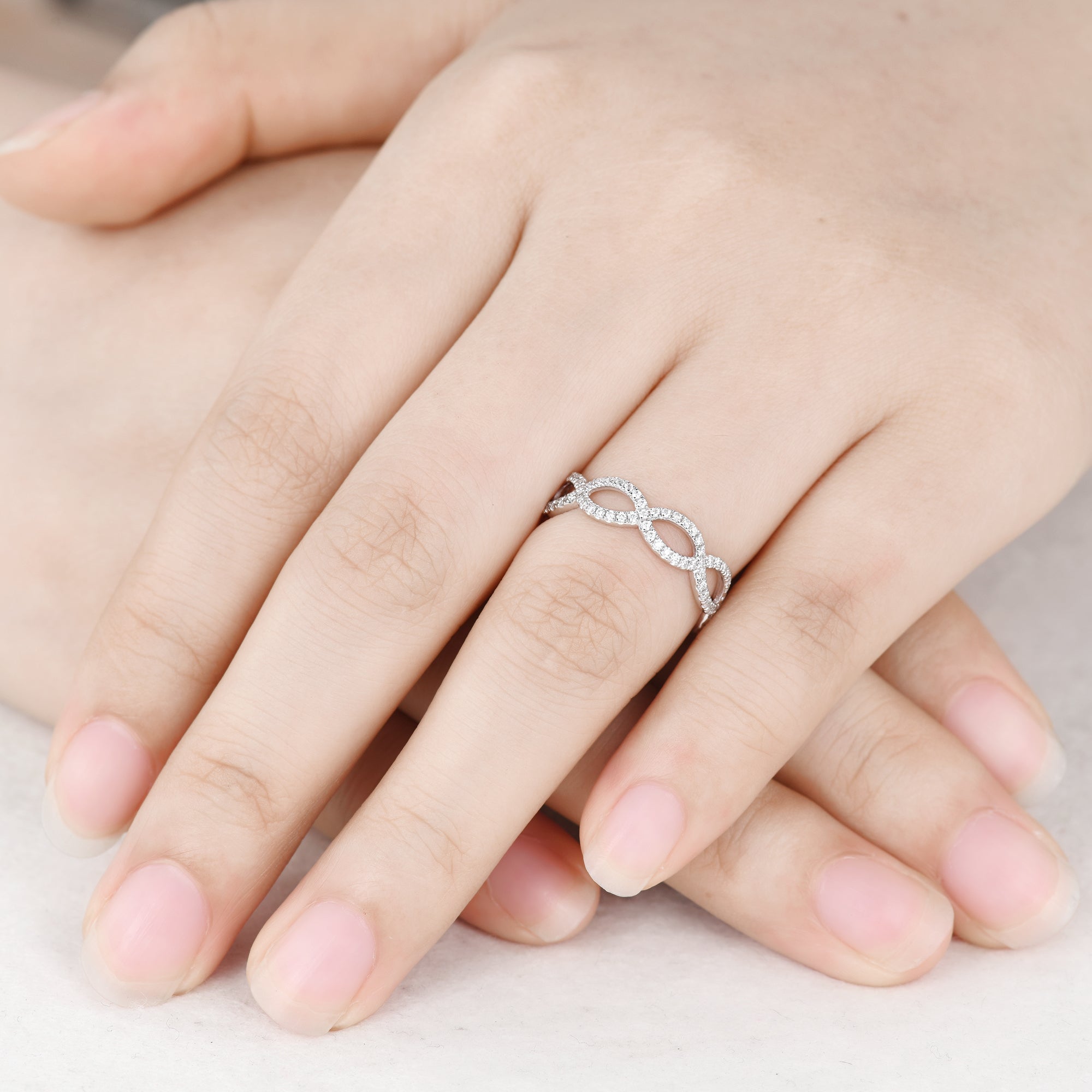 14K White Gold Moissanite Eternity Wedding Band for Women - Sparkling Diamond Alternative Engagement Ring, Perfect for Anniversaries & Special Occasions