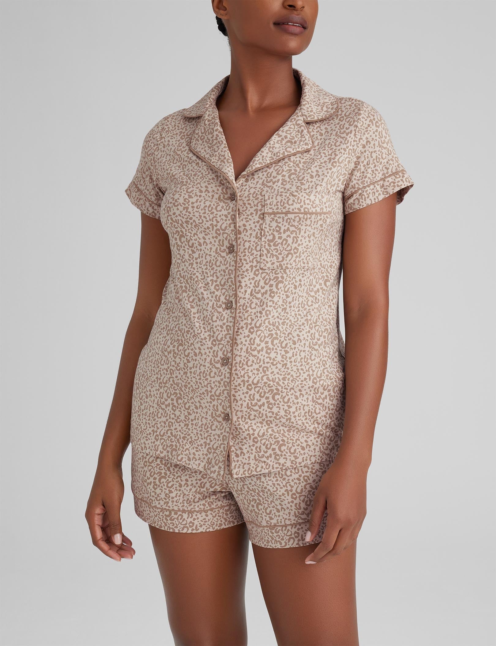 Women's Comfortable Sleepwear Pajama Set - Soft Cotton Top & Shorts for Relaxing at Home, Lounging & Nighttime Comfort