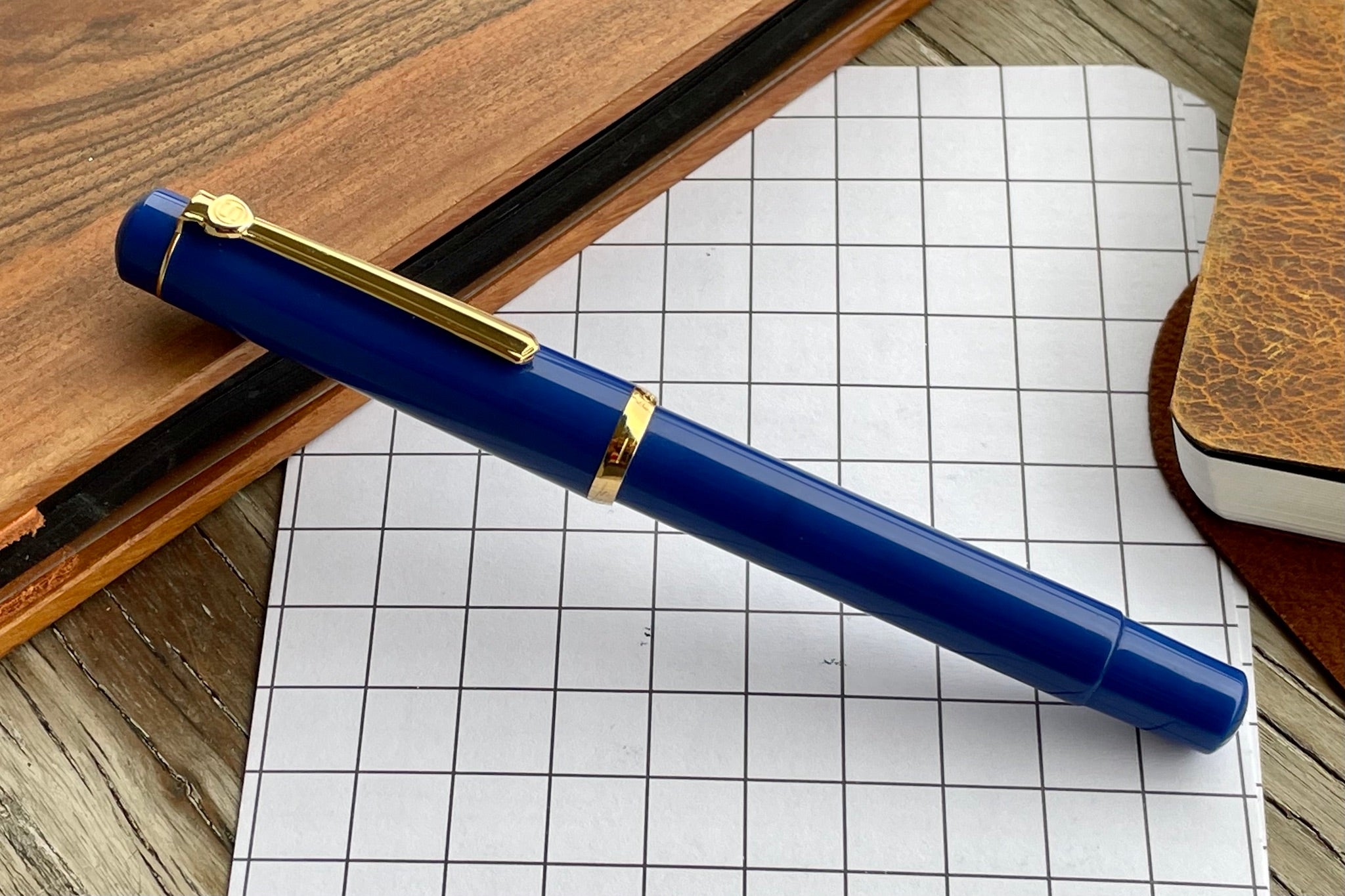 Premium Scrikss 419 Fountain Pen - Smooth Writing Blue Ink Pen for Calligraphy, Note Taking & Journaling - Ideal Gift for Writers, Students & Professionals