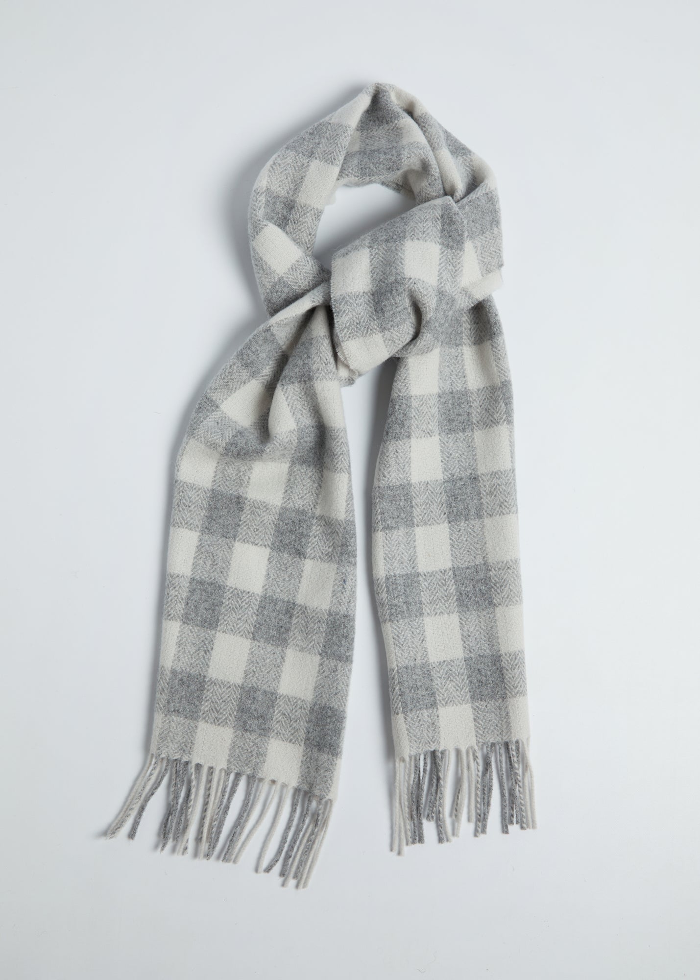 Foxford Lambswool Scarf - Soft Winter Warm Checked Scarf for Men & Women, Grey & White Plaid Pattern - Perfect for Cold Weather, Outdoor Activities & Fashion Accessories
