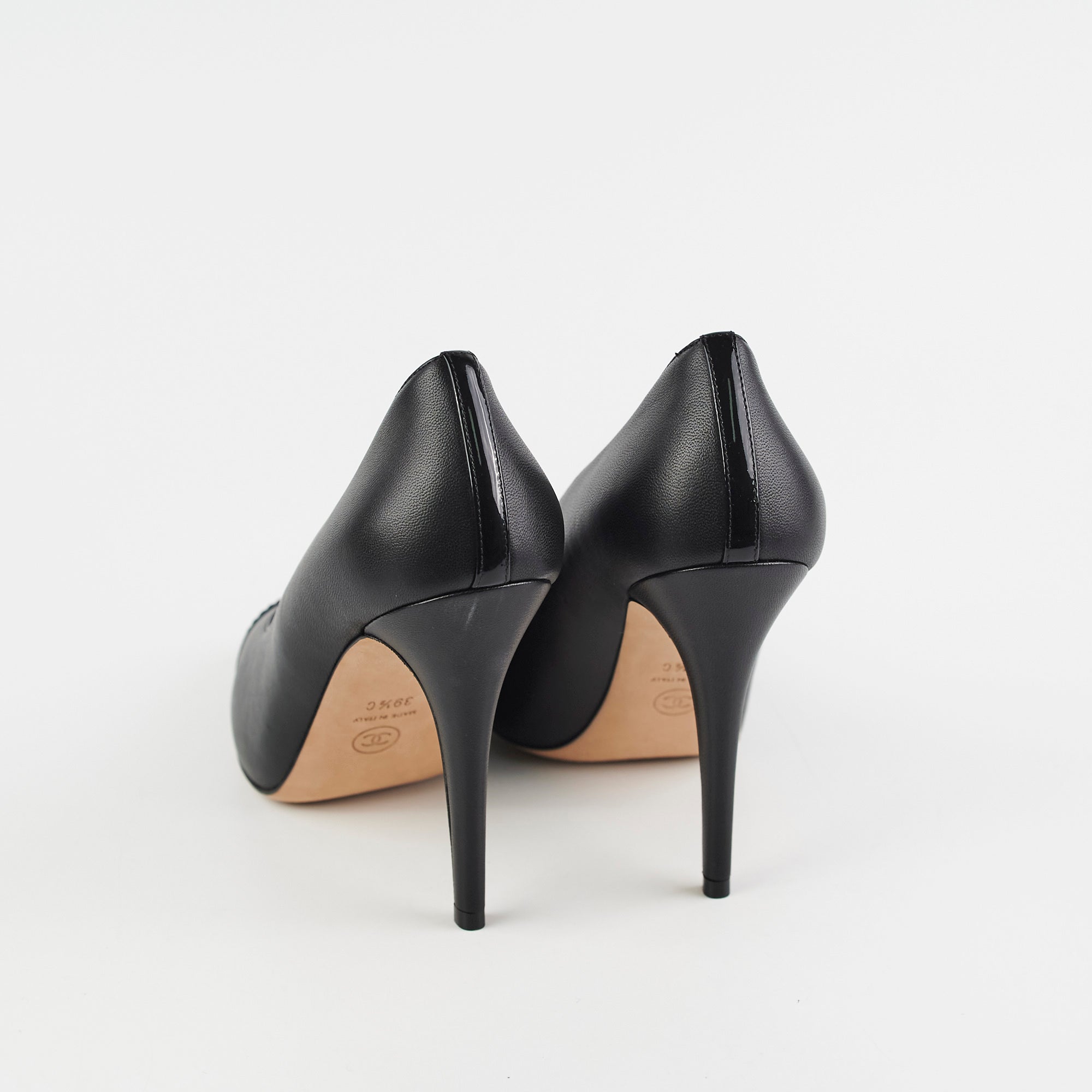 Chanel Black Leather High Heels Size 39.5 - Elegant Women's Dress Shoes for Parties, Weddings & Formal Events