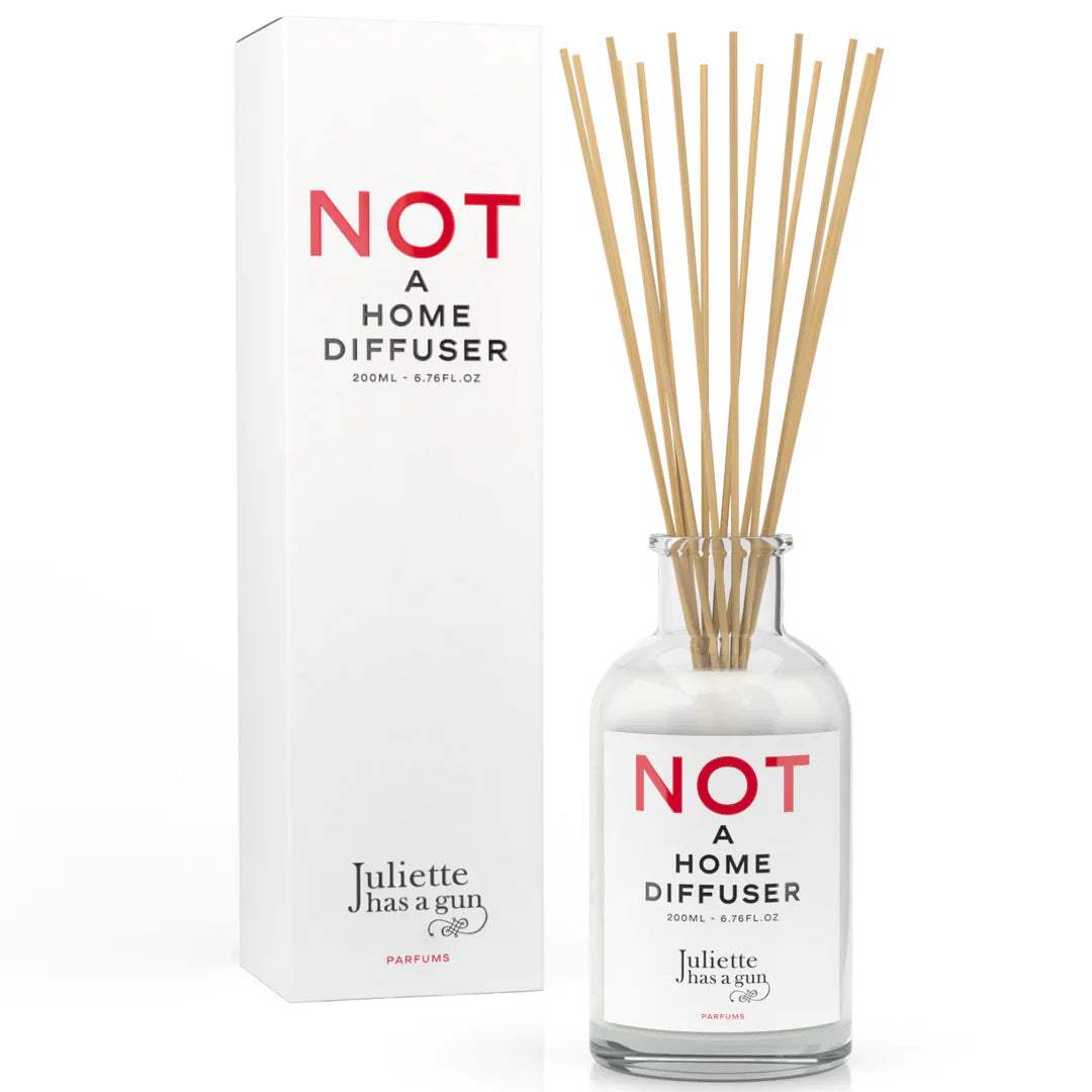 Juliette Has A Gun Not a Home Perfume Diffuser - Luxury Scented Home Fragrance for Living Room, Bedroom & Office | Aromatherapy Essential Oil Diffuser for Relaxation & Stress Relief