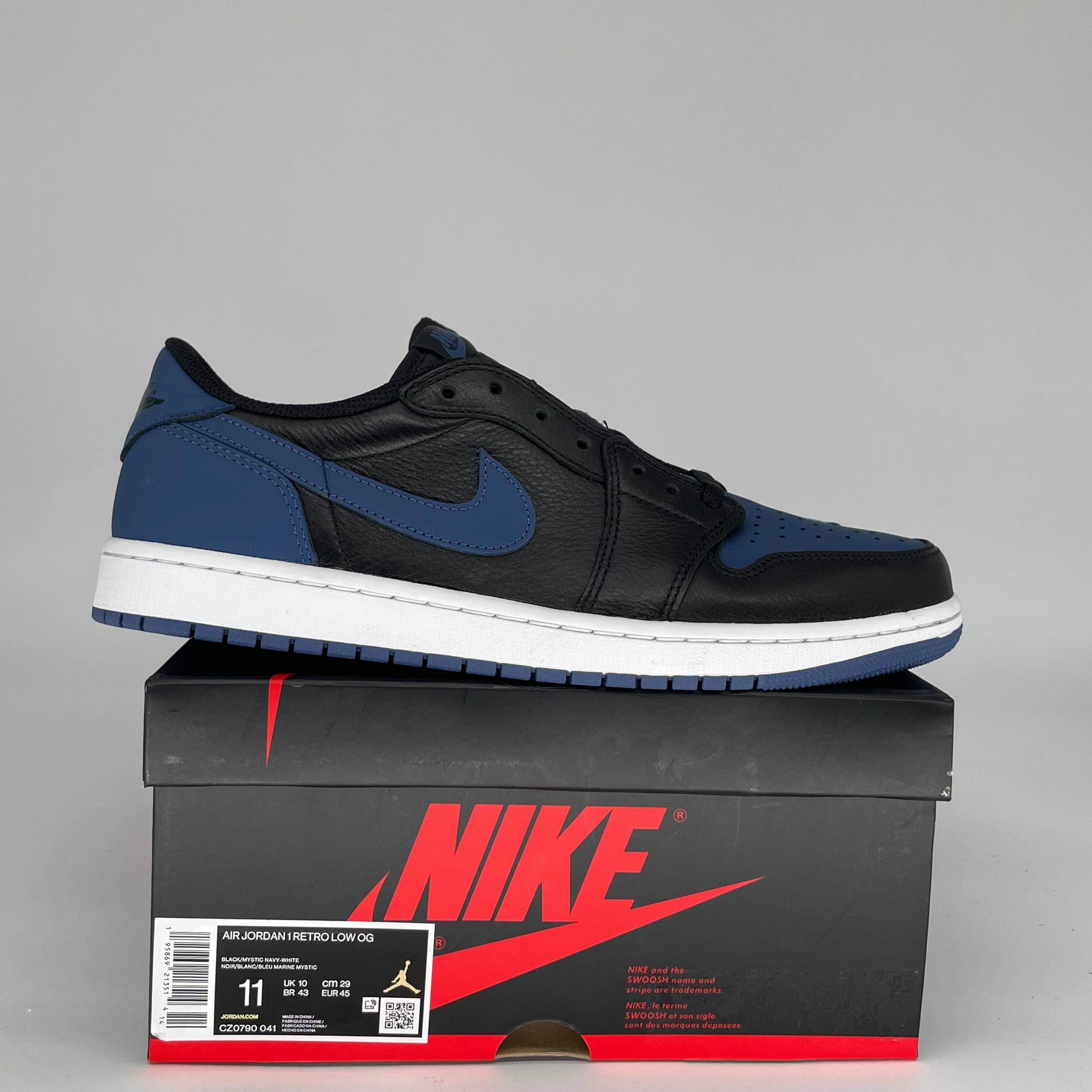 Original Air Jordan 1 Low Mystic Navy Men's Shoes Size 11 - CZ0790-041 | Retro Basketball Sneakers for Casual Wear & Street Style