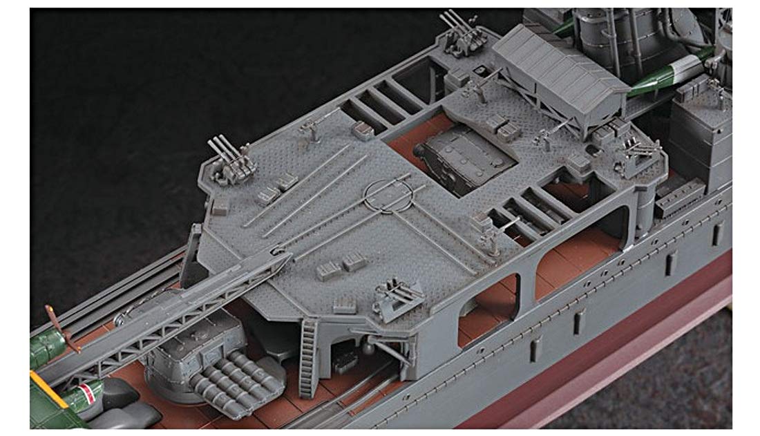Hasegawa Z26 1/350 Scale Japanese Navy Light Cruiser Yahagi Plastic Model Kit - WWII Warship Collection & Military History Display