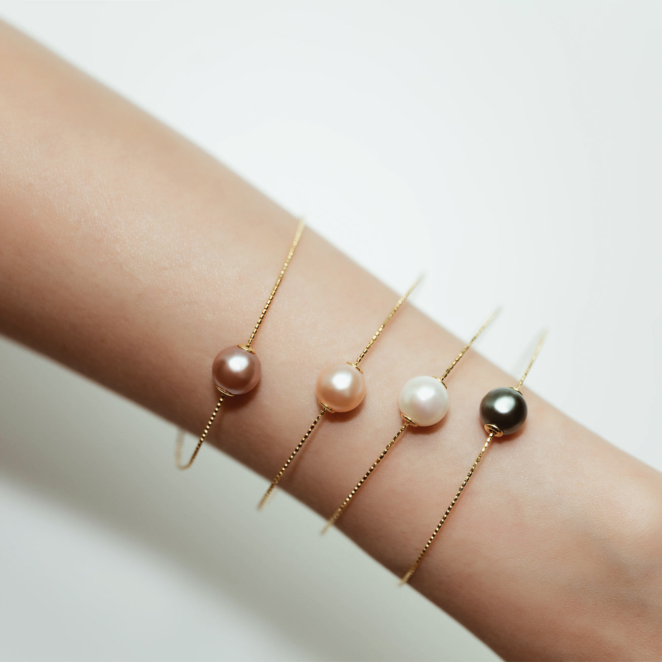 18K Gold Interchangeable 9-10MM Pearl Bracelet | Elegant Pearl Jewelry for Women | Perfect for Weddings, Parties & Special Occasions | KB00004
