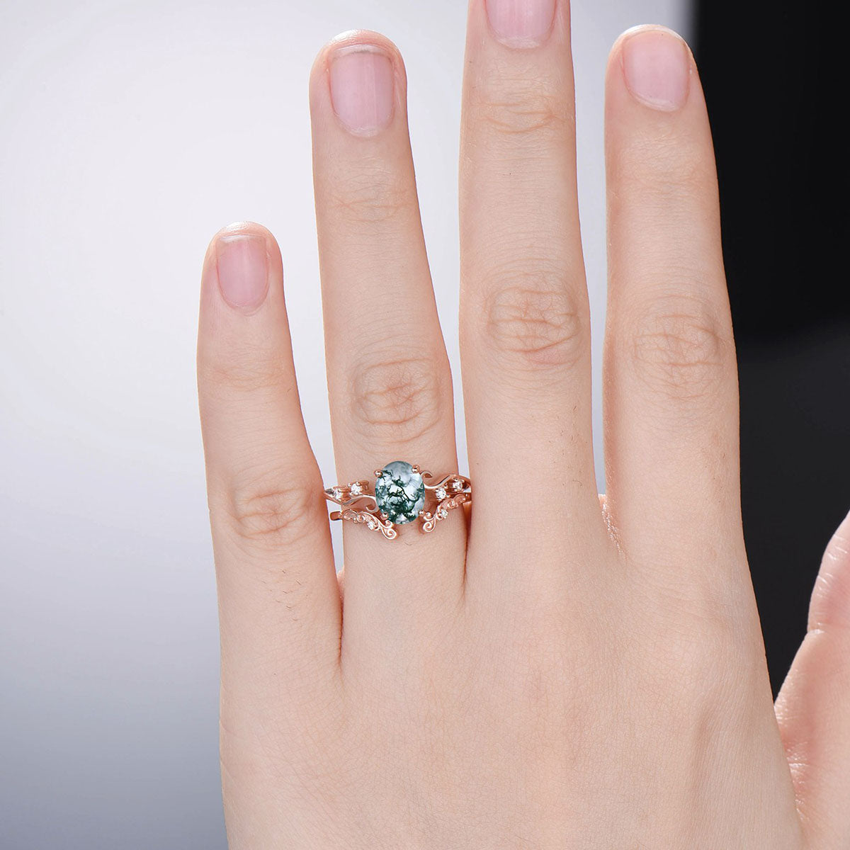 Vintage Moss Agate Engagement Ring Set - 1.5CT Oval Aquatic Agate with Diamond Cluster Wedding Ring - Natural Green Crystal Proposal Gift for Her - Perfect for Anniversaries, Valentine's Day & Romantic Occasions